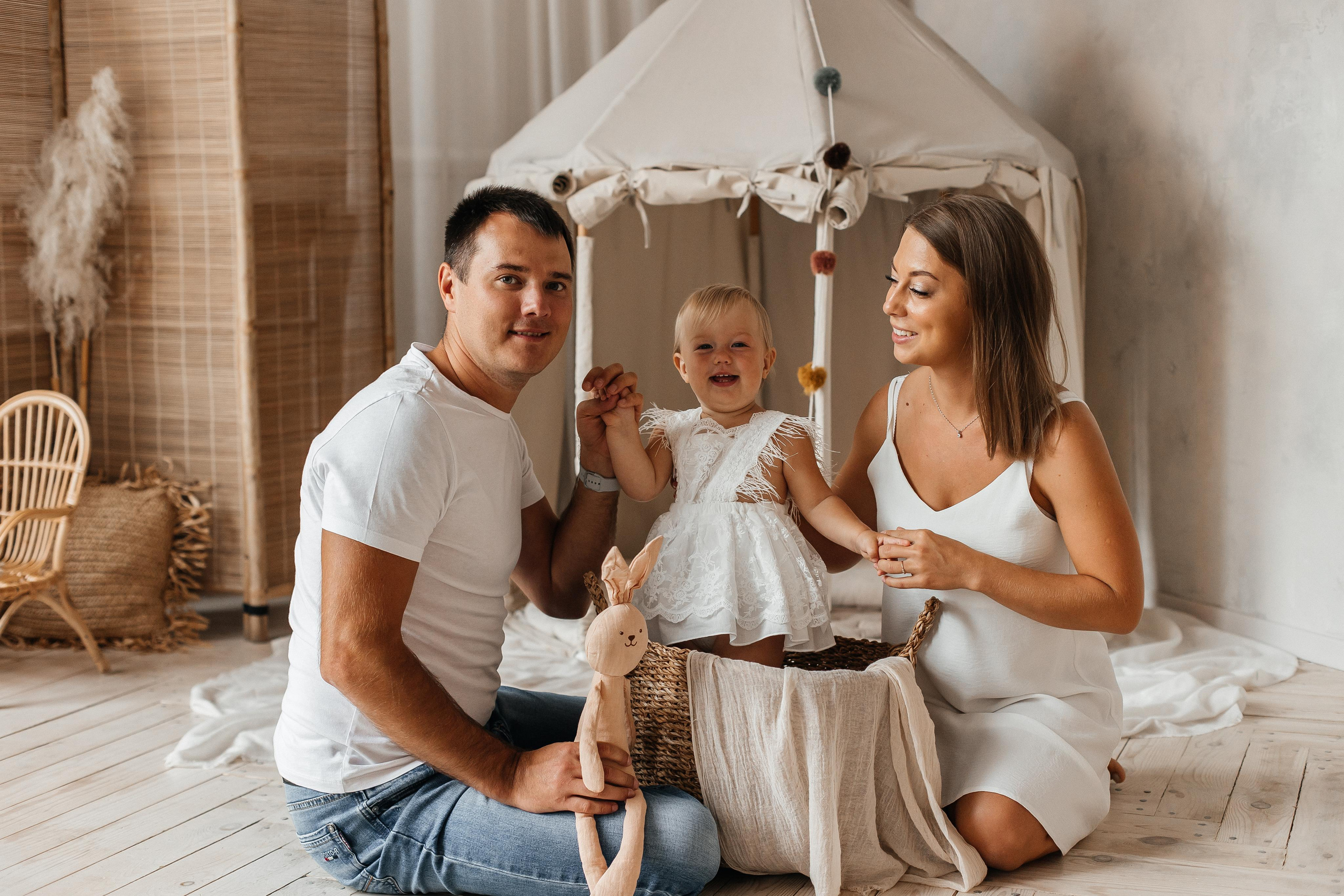 Семейная фотосессия (1 годик). Фотограф Авилова Дарья ● Тюмень● Съемка больших семей ●Архив поколений