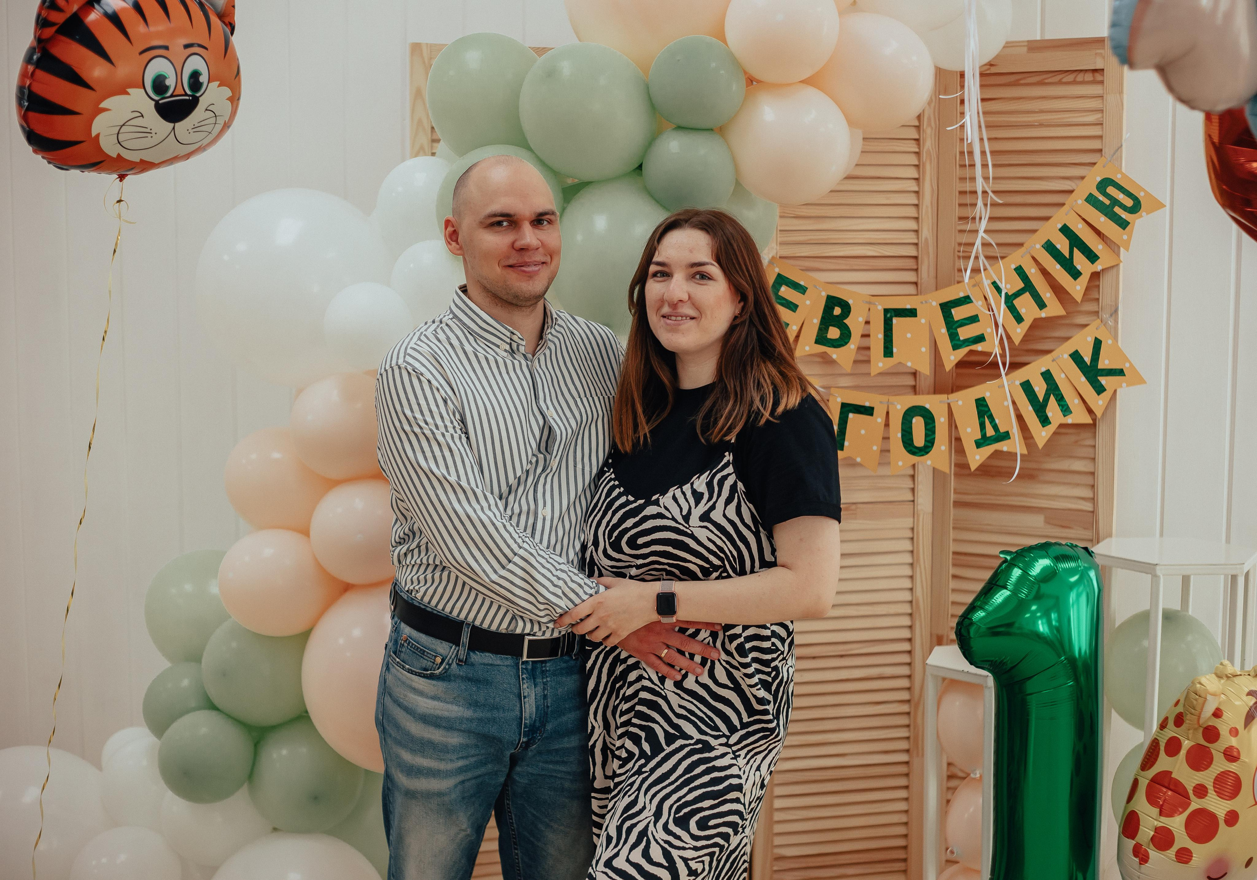 1 год в игровой. Фотограф Авилова Дарья ● Тюмень● Съемка больших семей ●Архив поколений