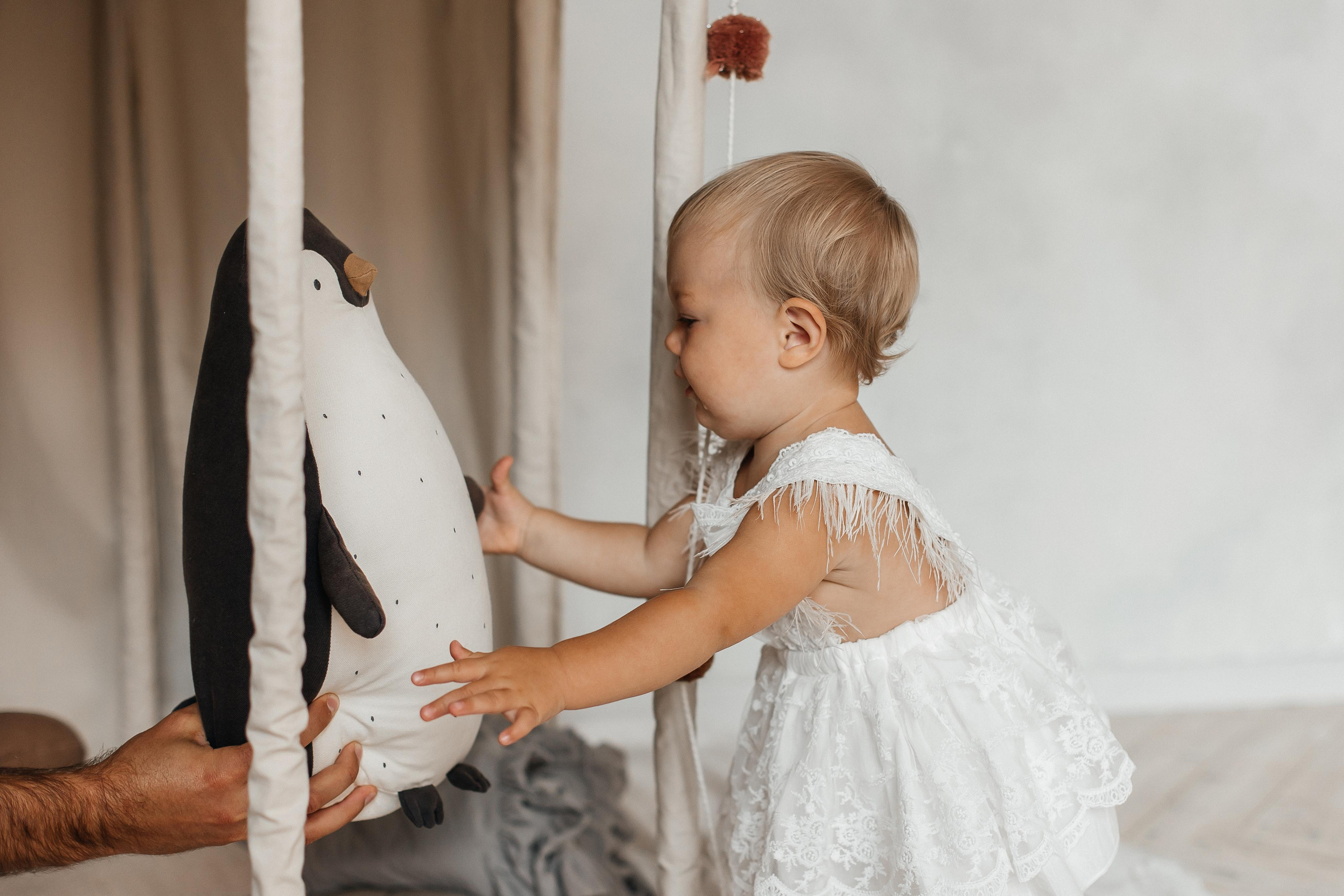 Семейная фотосессия (1 годик). Фотограф Авилова Дарья ● Тюмень● Съемка больших семей ●Архив поколений