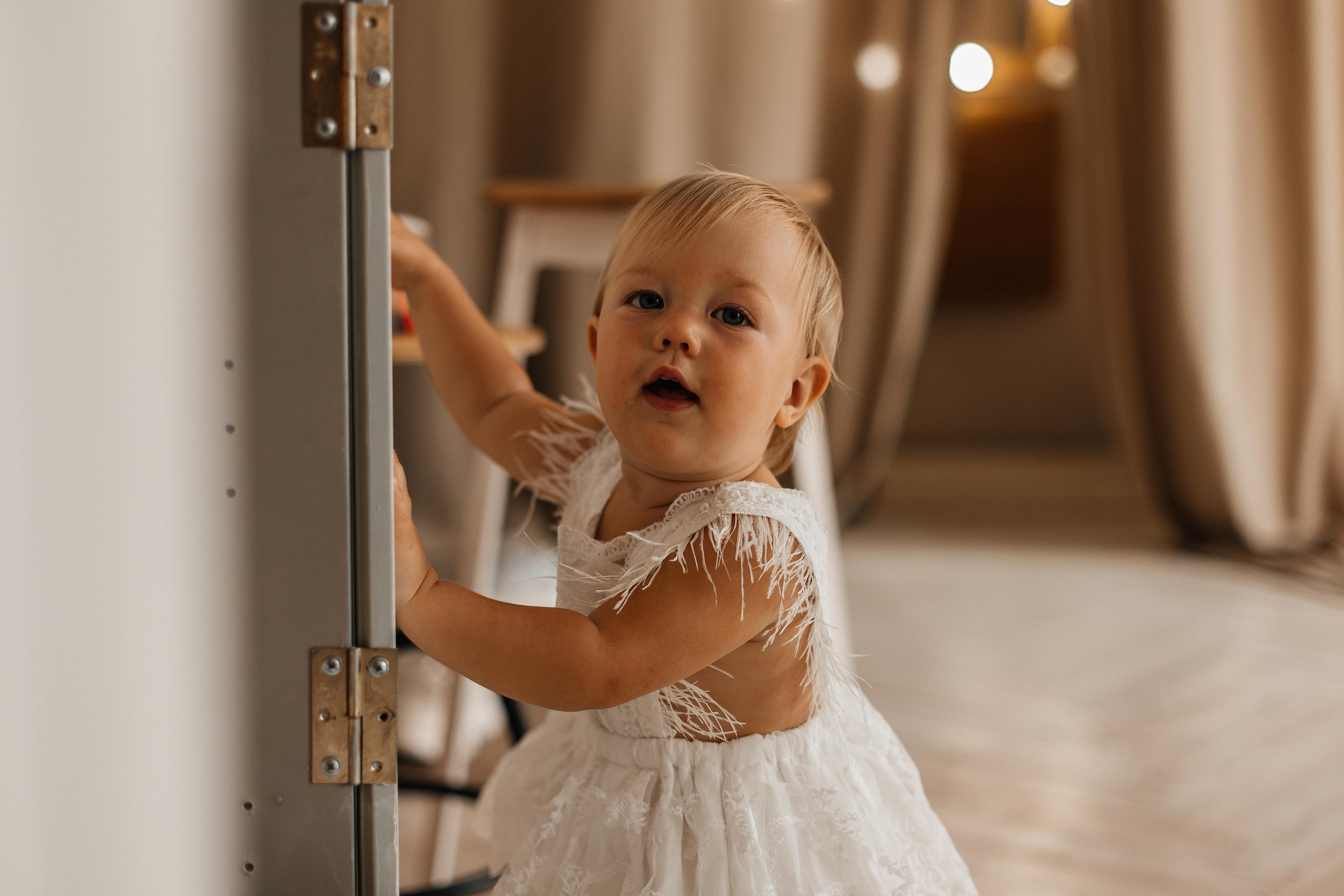 Семейная фотосессия (1 годик). Фотограф Авилова Дарья ● Тюмень● Съемка больших семей ●Архив поколений