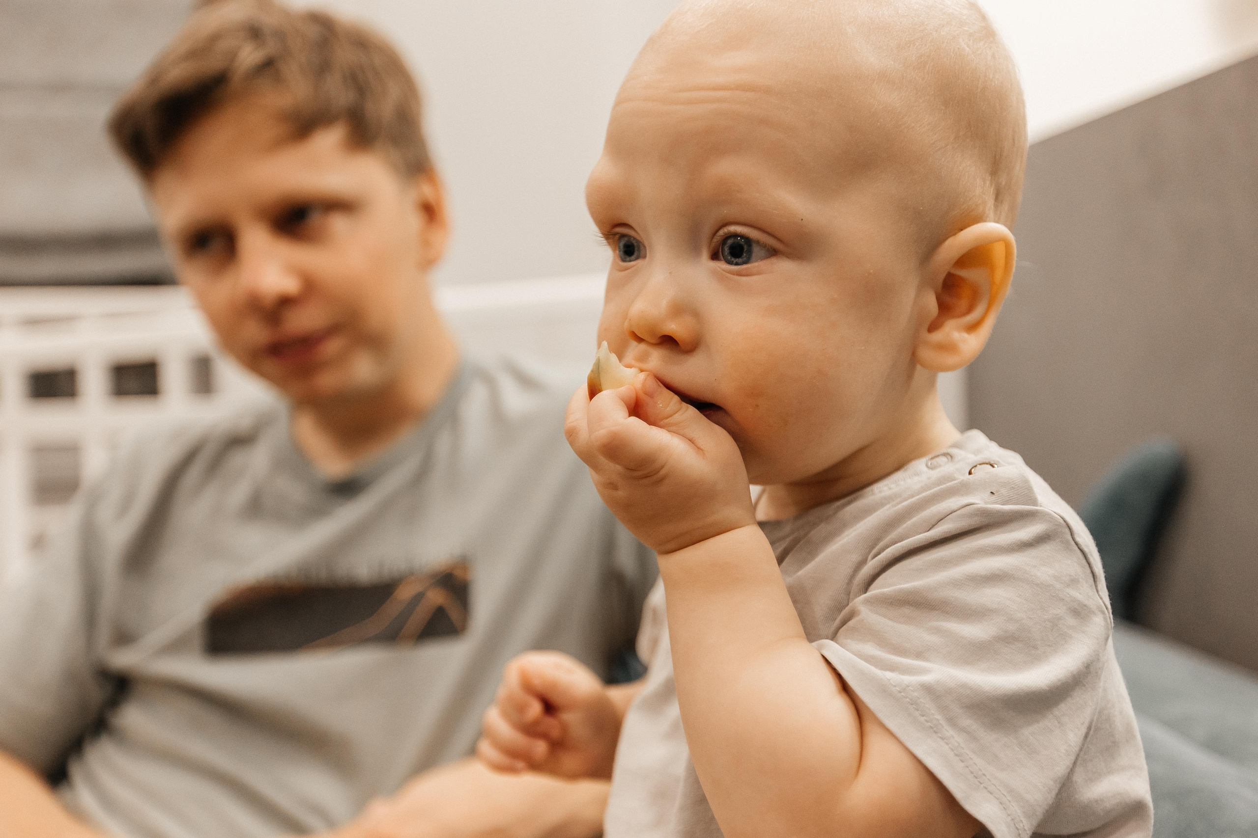 1 год дома. Фотограф Авилова Дарья ● Тюмень● Съемка больших семей ●Архив поколений