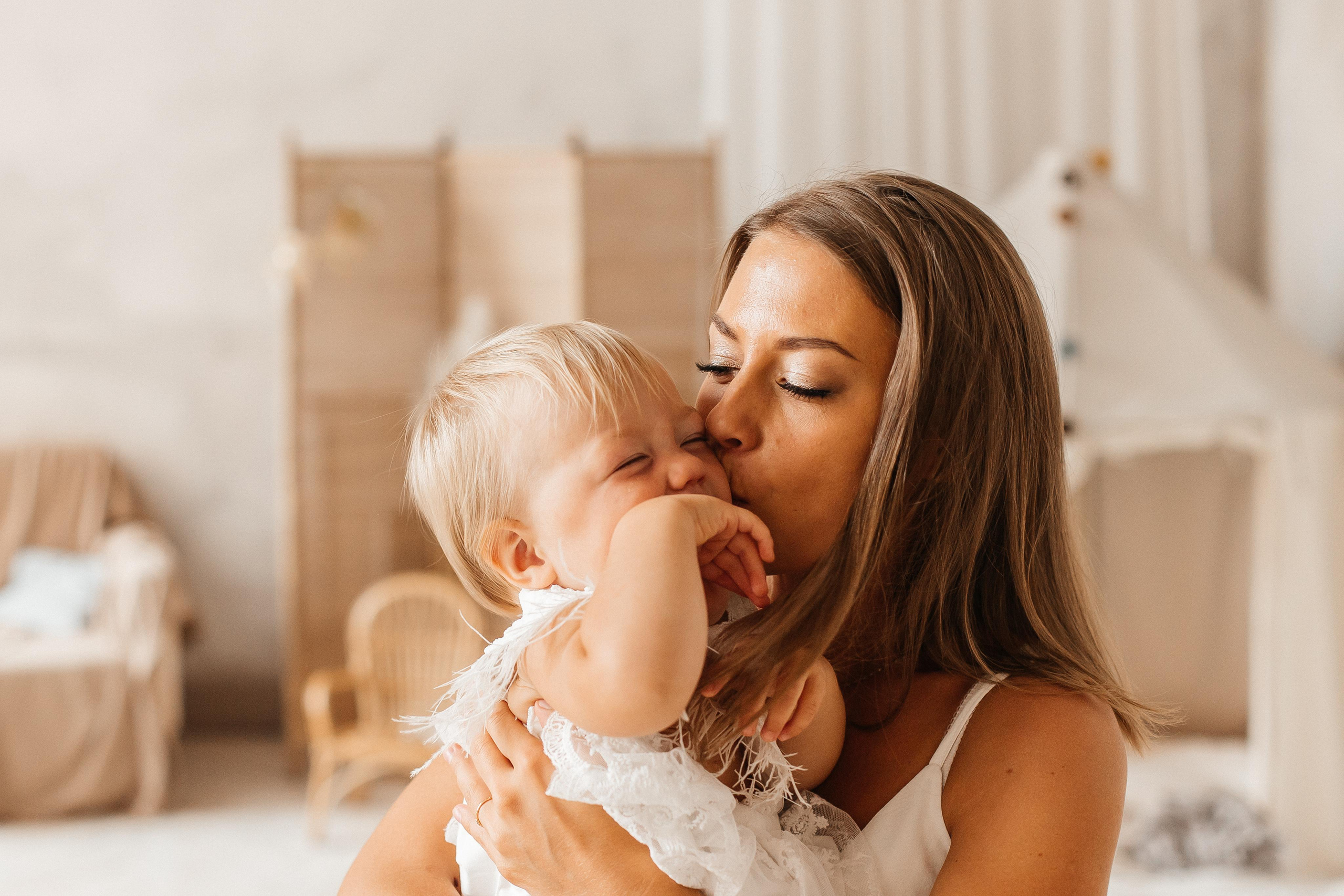 Семейная фотосессия (1 годик). Фотограф Авилова Дарья ● Тюмень● Съемка больших семей ●Архив поколений