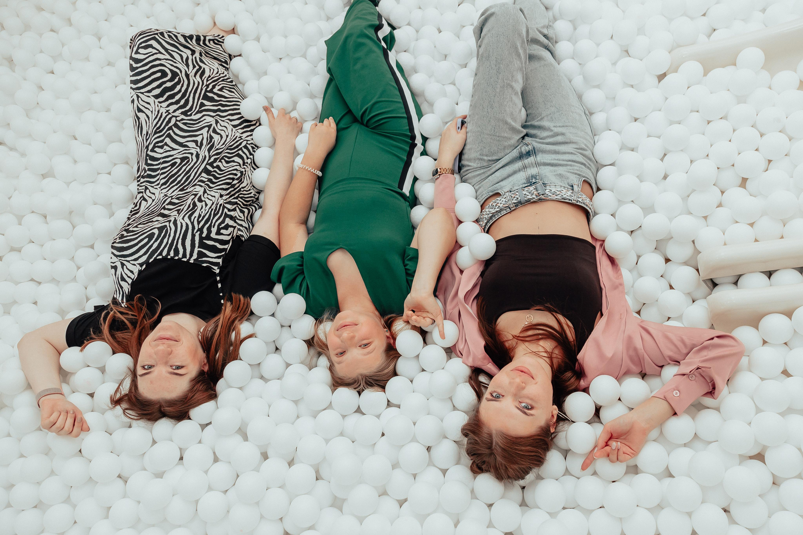 1 год в игровой. Фотограф Авилова Дарья ● Тюмень● Съемка больших семей ●Архив поколений