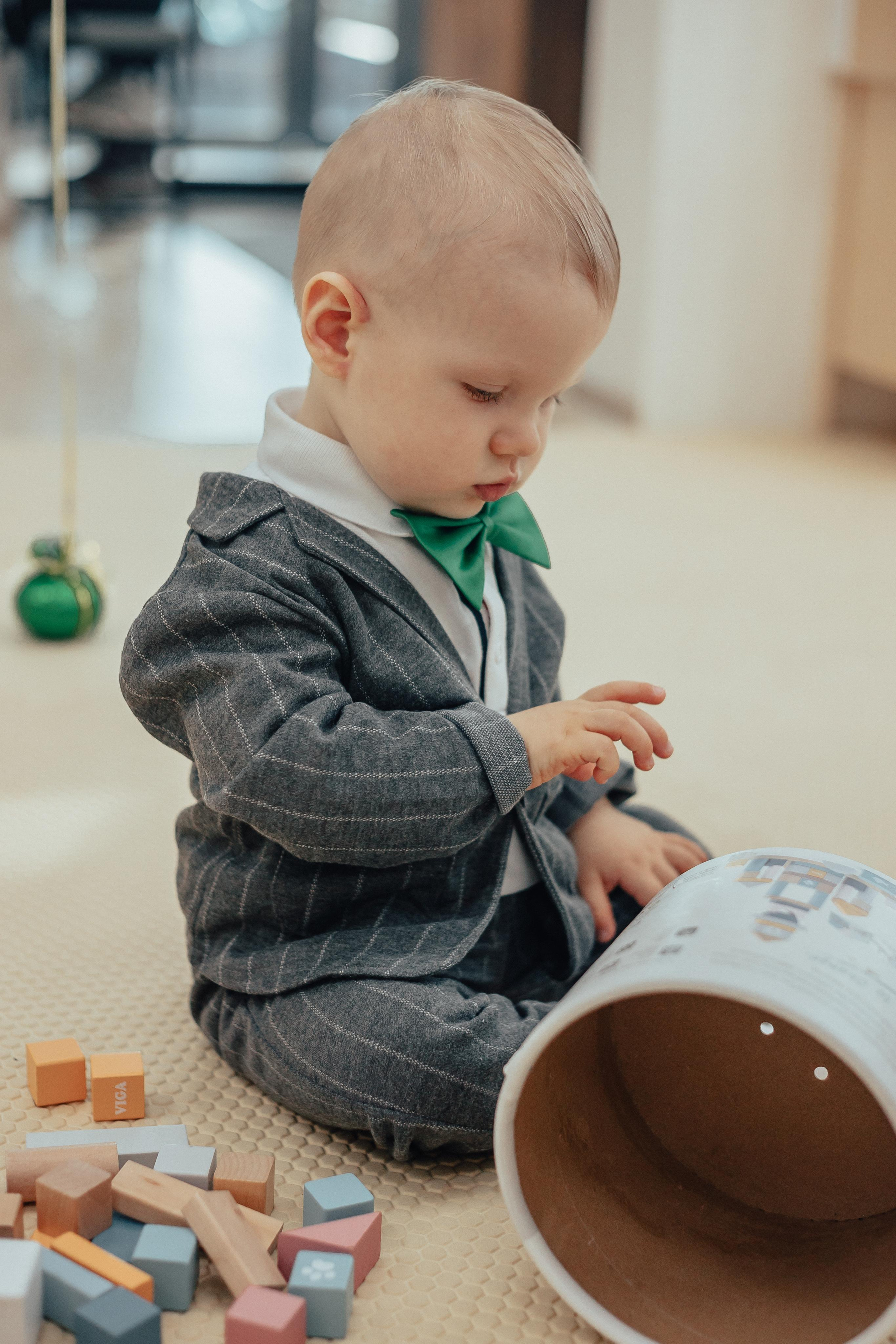 1 год в игровой. Фотограф Авилова Дарья ● Тюмень● Съемка больших семей ●Архив поколений
