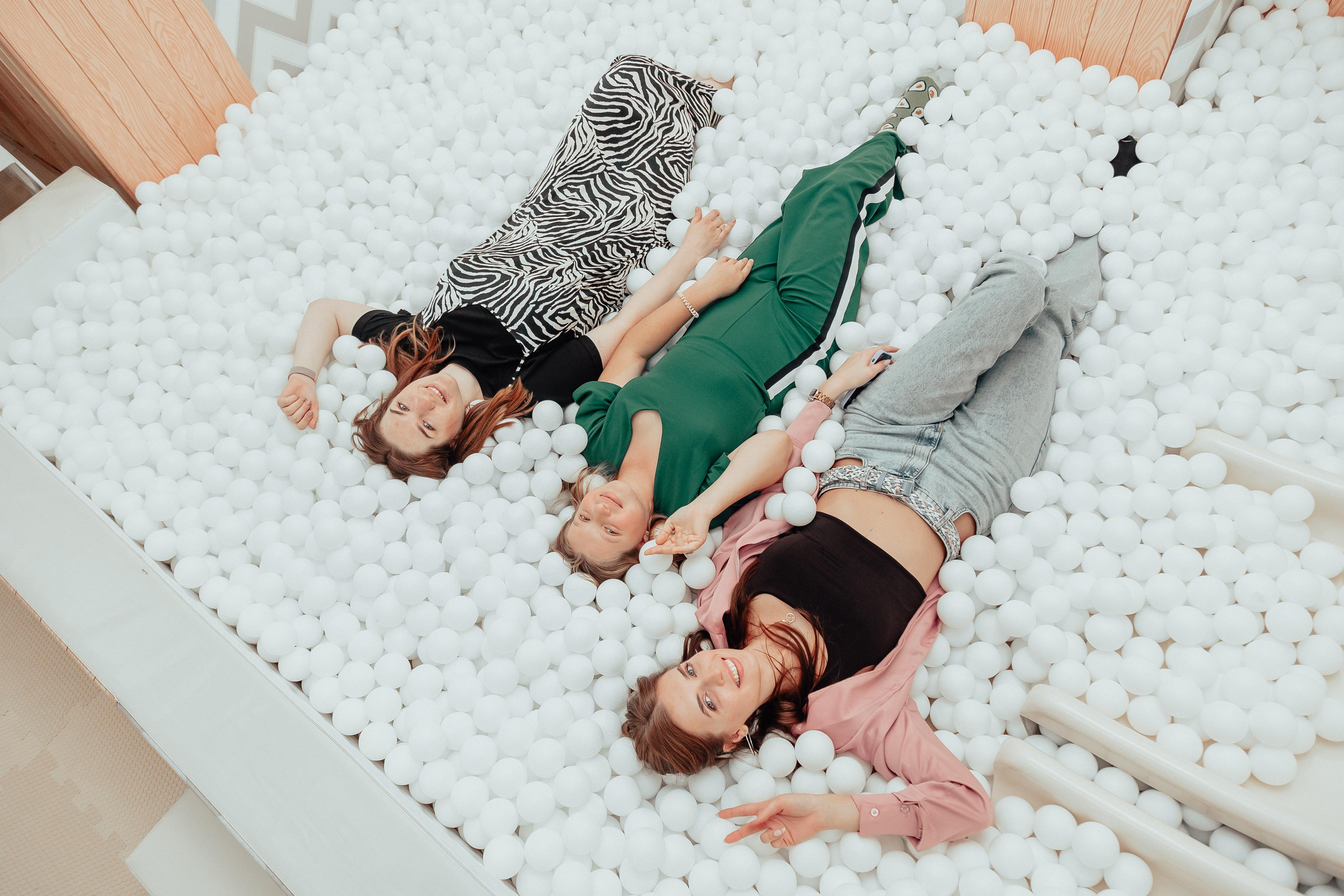 1 год в игровой. Фотограф Авилова Дарья ● Тюмень● Съемка больших семей ●Архив поколений