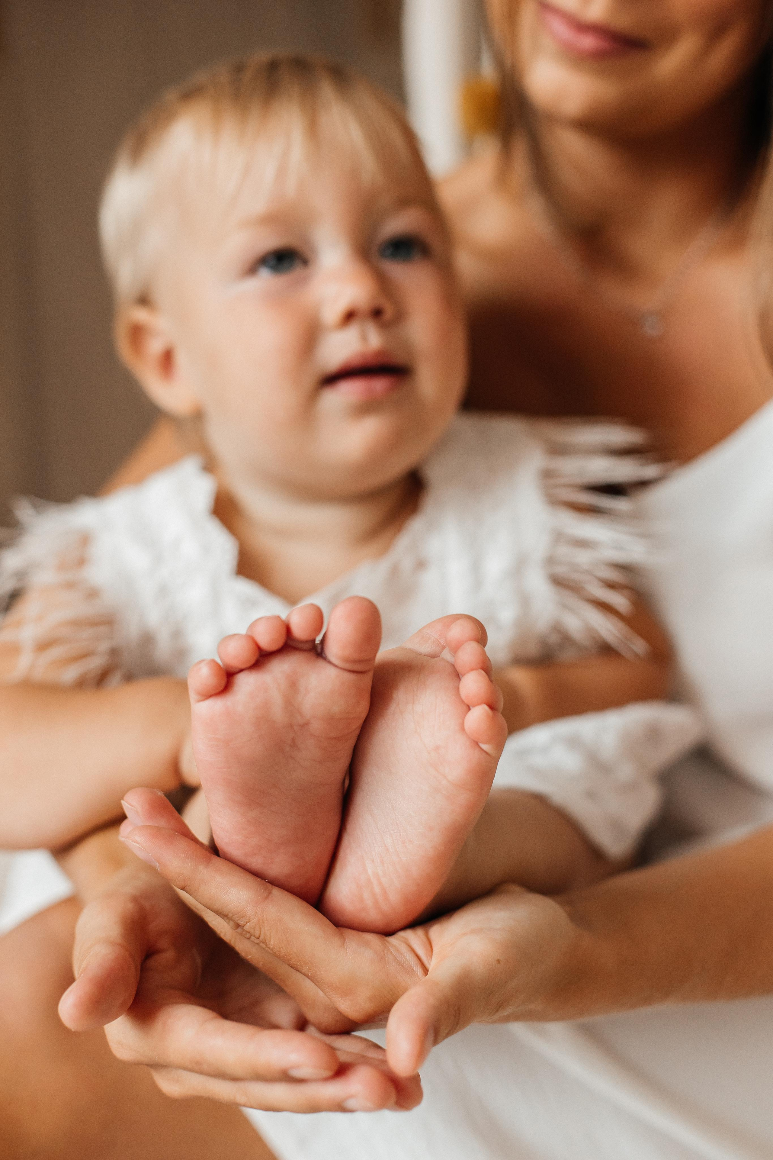 Семейная фотосессия (1 годик). Фотограф Авилова Дарья ● Тюмень● Съемка больших семей ●Архив поколений