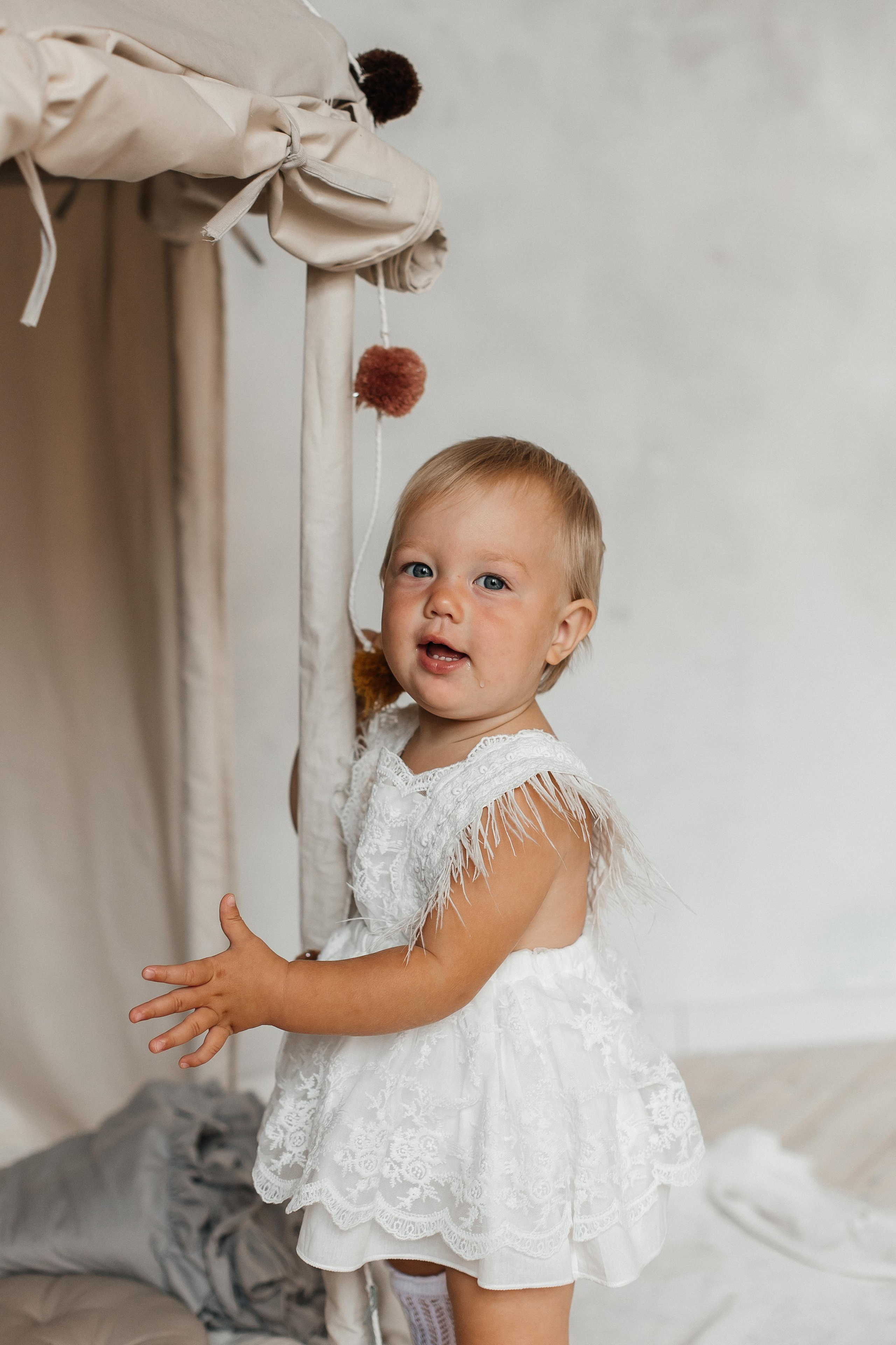 Семейная фотосессия (1 годик). Фотограф Авилова Дарья ● Тюмень● Съемка больших семей ●Архив поколений