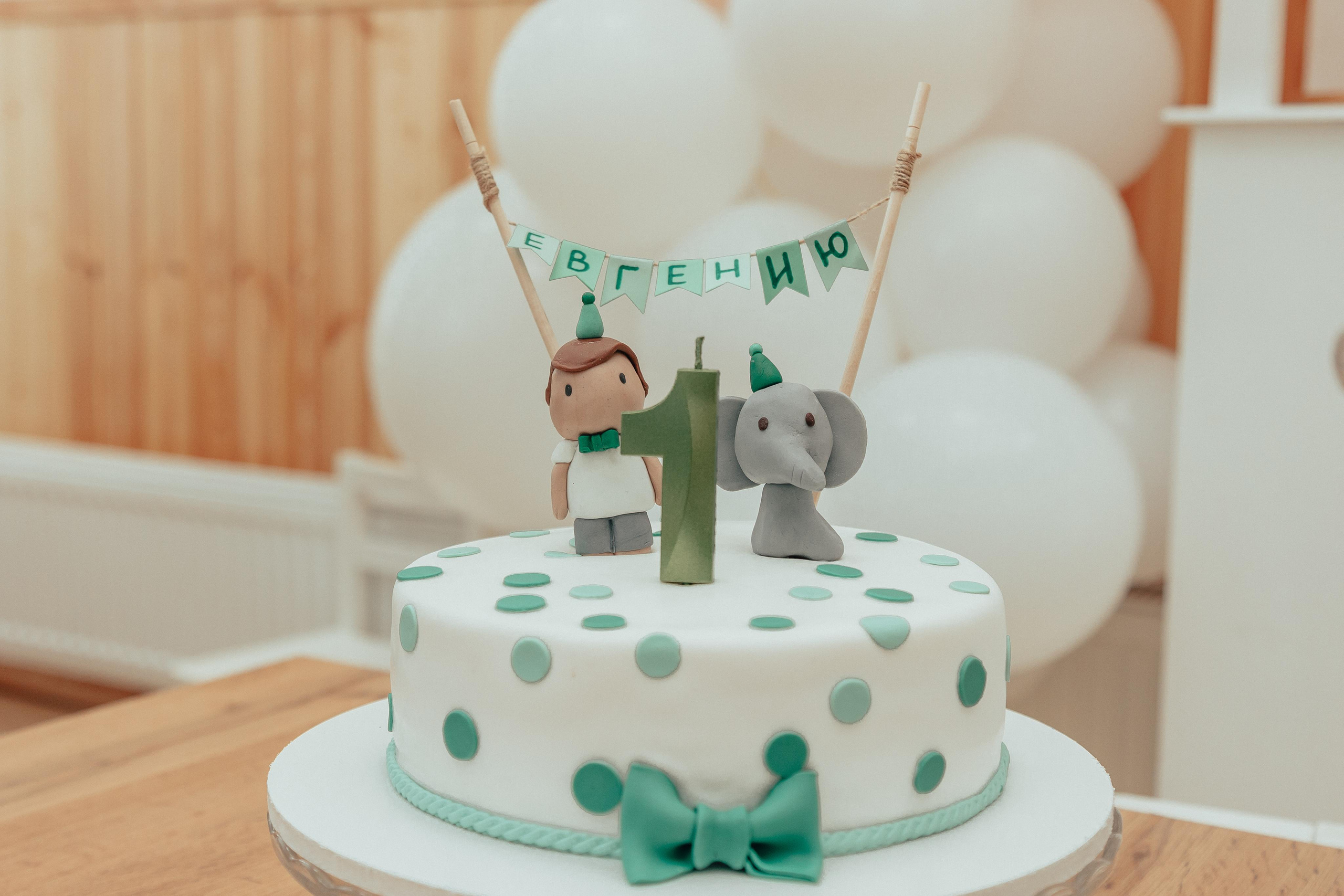 1 год в игровой. Фотограф Авилова Дарья ● Тюмень● Съемка больших семей ●Архив поколений