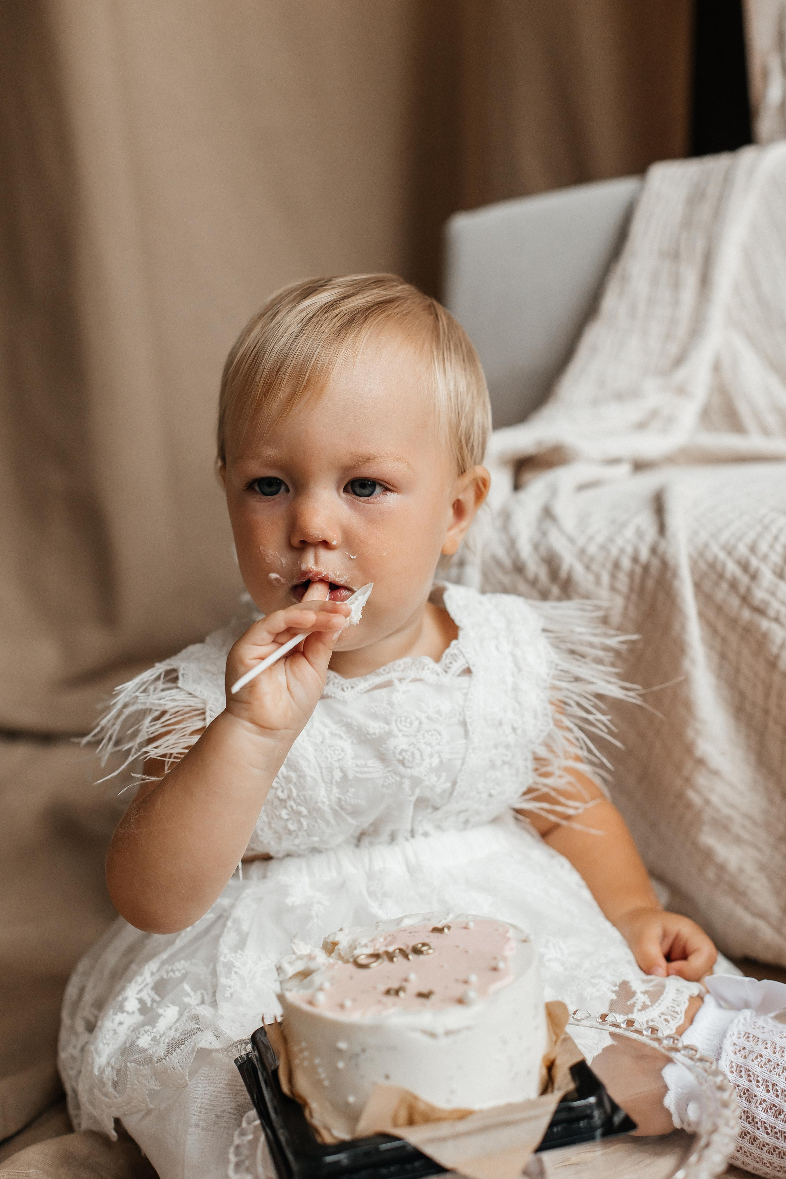 Семейная фотосессия (1 годик). Фотограф Авилова Дарья ● Тюмень● Съемка больших семей ●Архив поколений