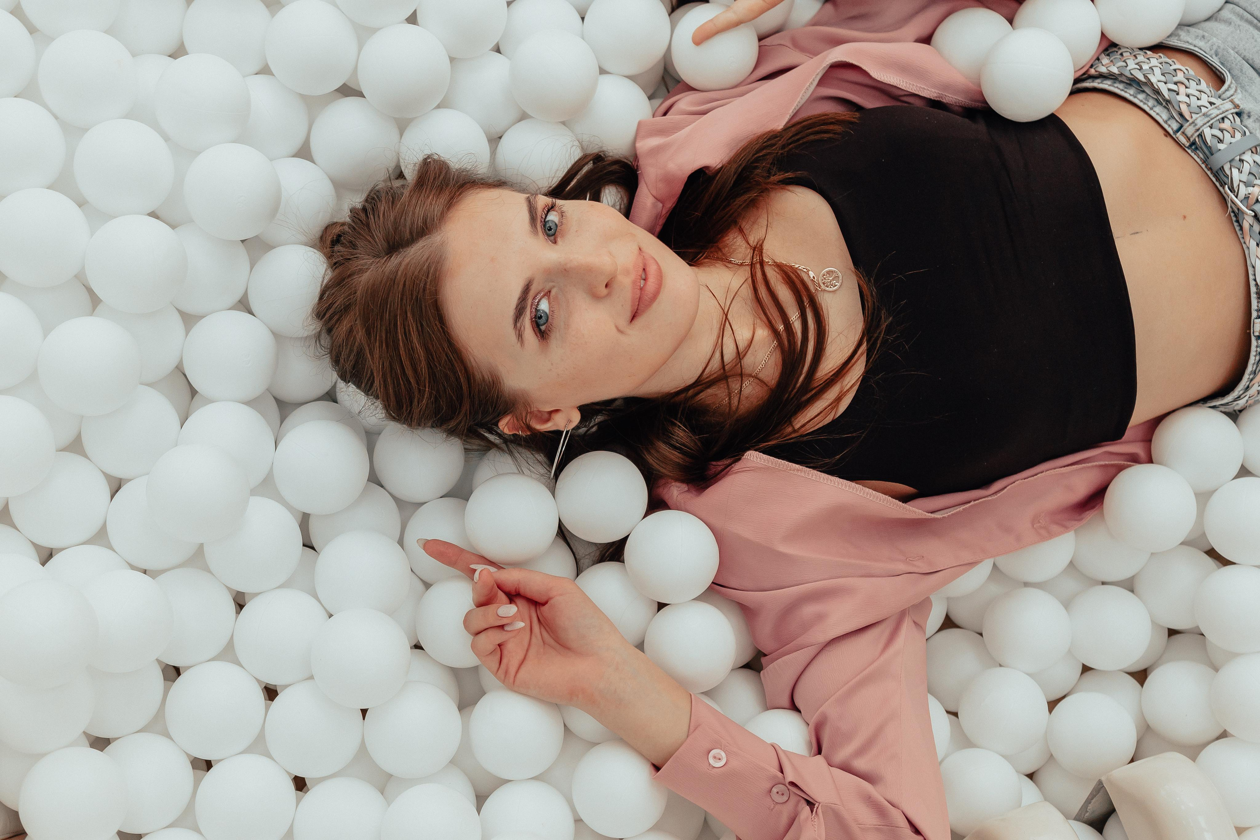 1 год в игровой. Фотограф Авилова Дарья ● Тюмень● Съемка больших семей ●Архив поколений