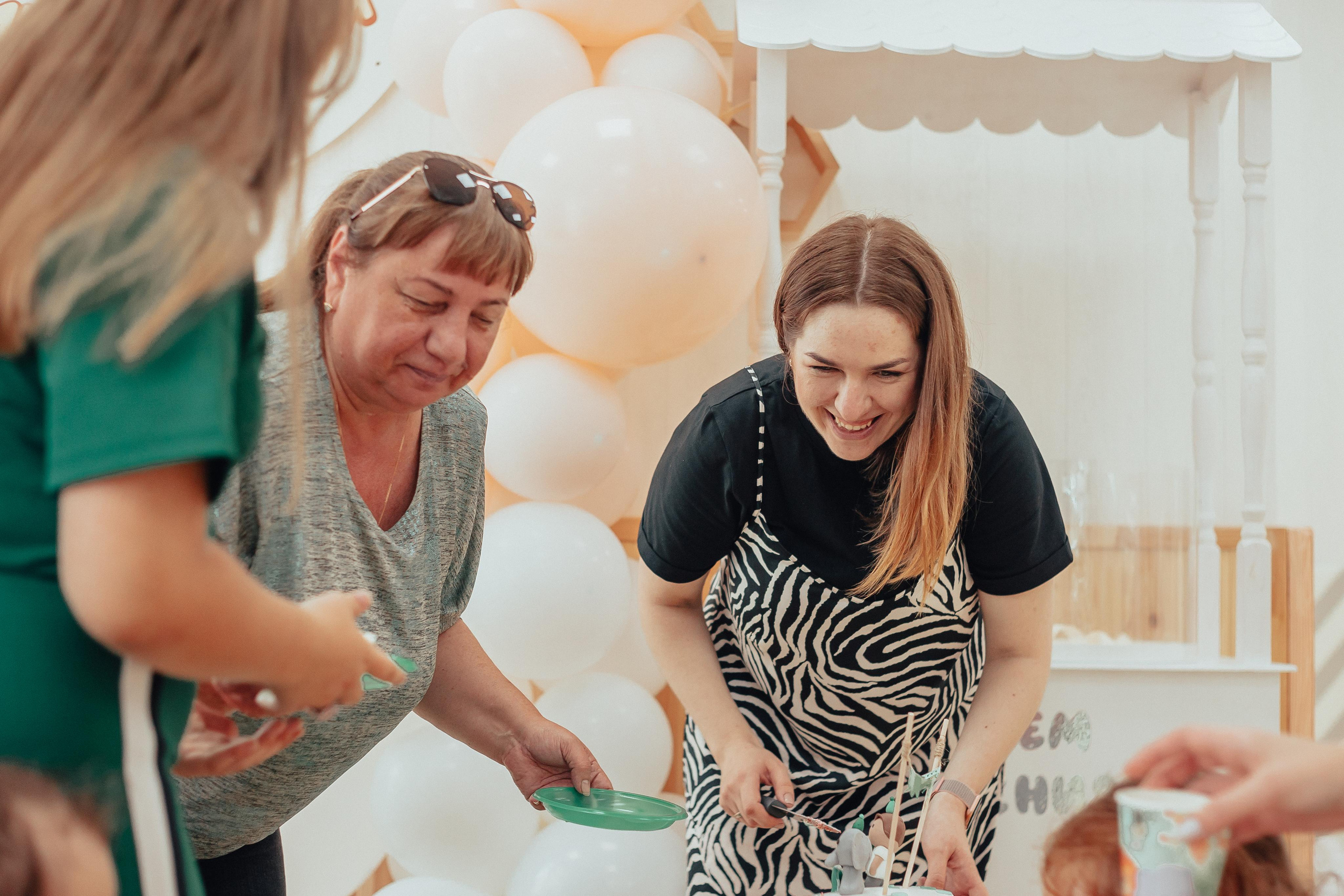 1 год в игровой. Фотограф Авилова Дарья ● Тюмень● Съемка больших семей ●Архив поколений