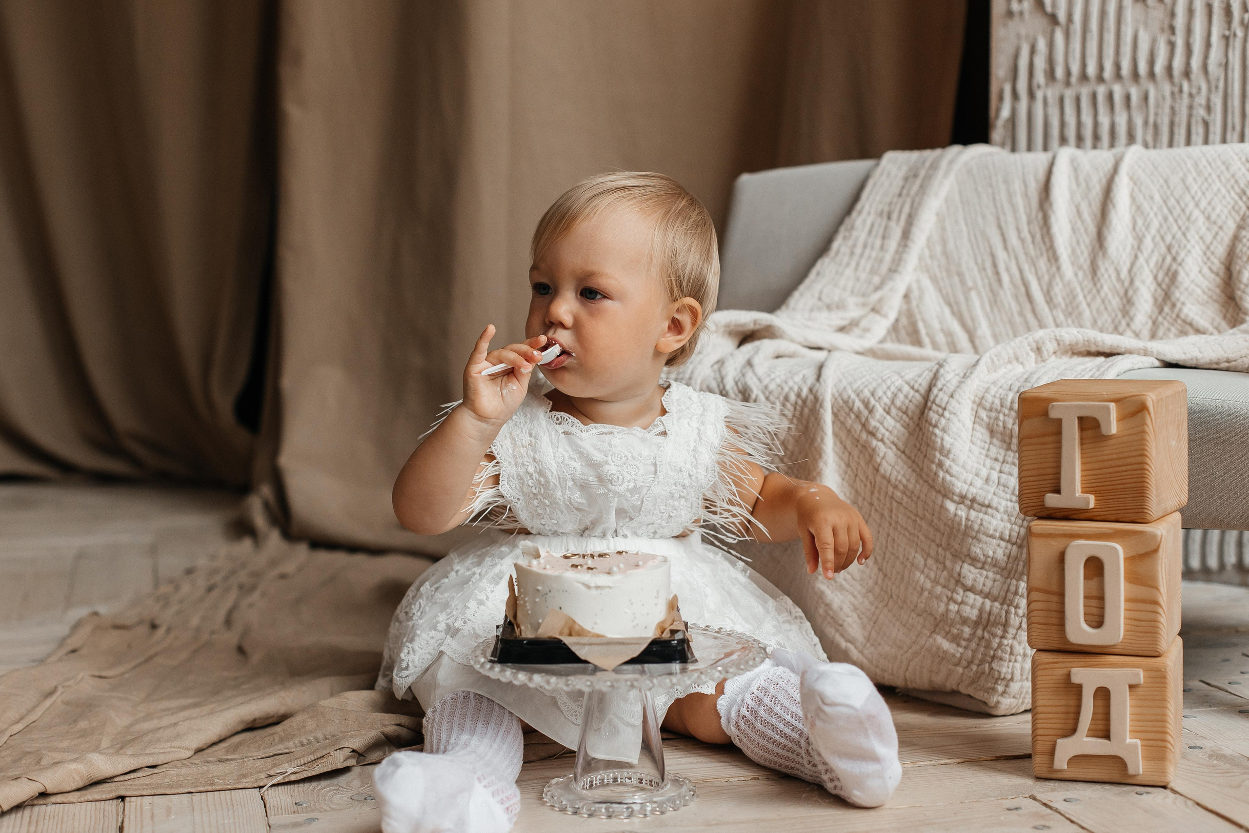 Семейная фотосессия (1 годик). Фотограф Авилова Дарья ● Тюмень● Съемка больших семей ●Архив поколений