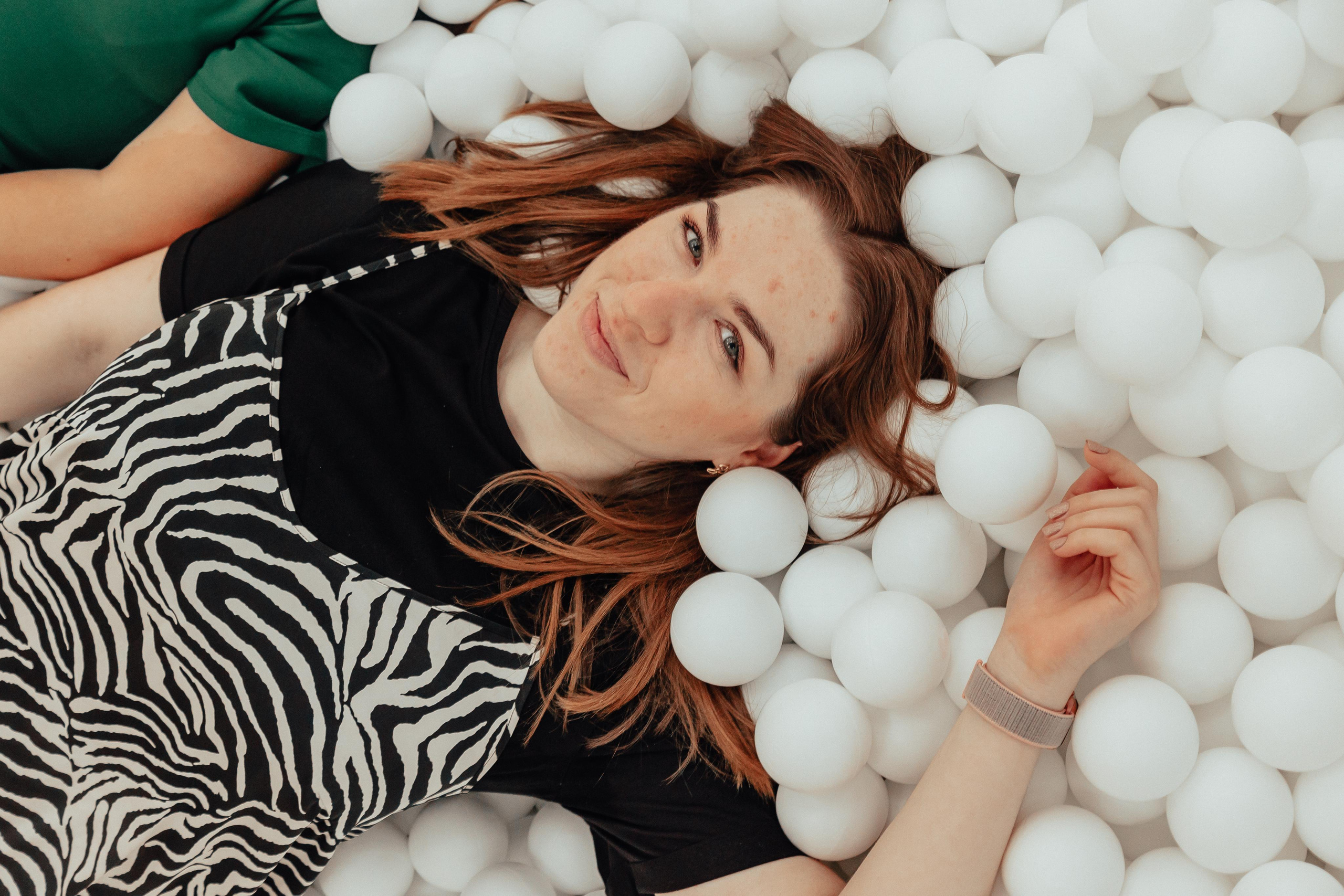 1 год в игровой. Фотограф Авилова Дарья ● Тюмень● Съемка больших семей ●Архив поколений