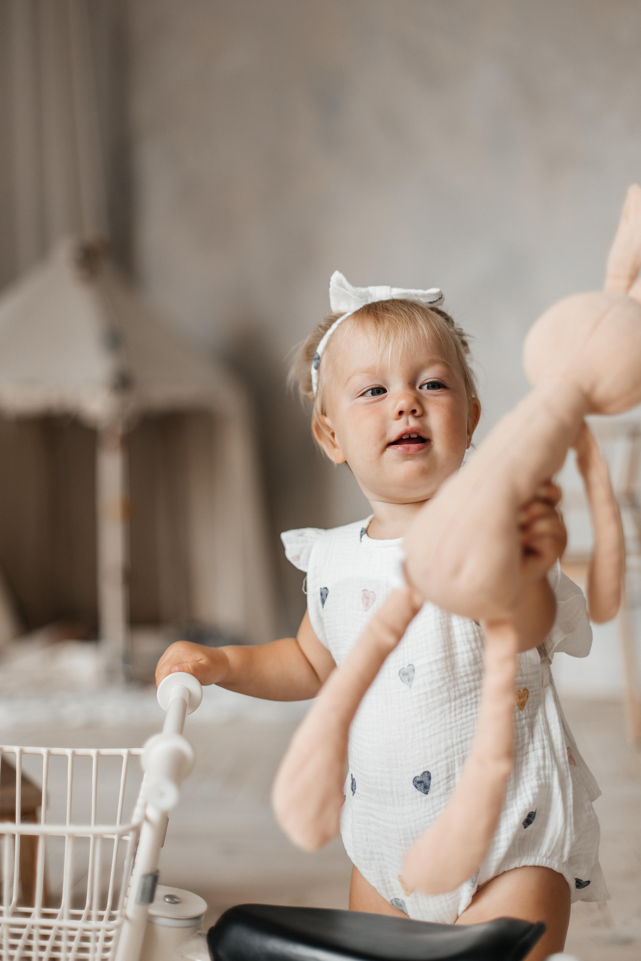 Семейная фотосессия (1 годик). Фотограф Авилова Дарья ● Тюмень● Съемка больших семей ●Архив поколений