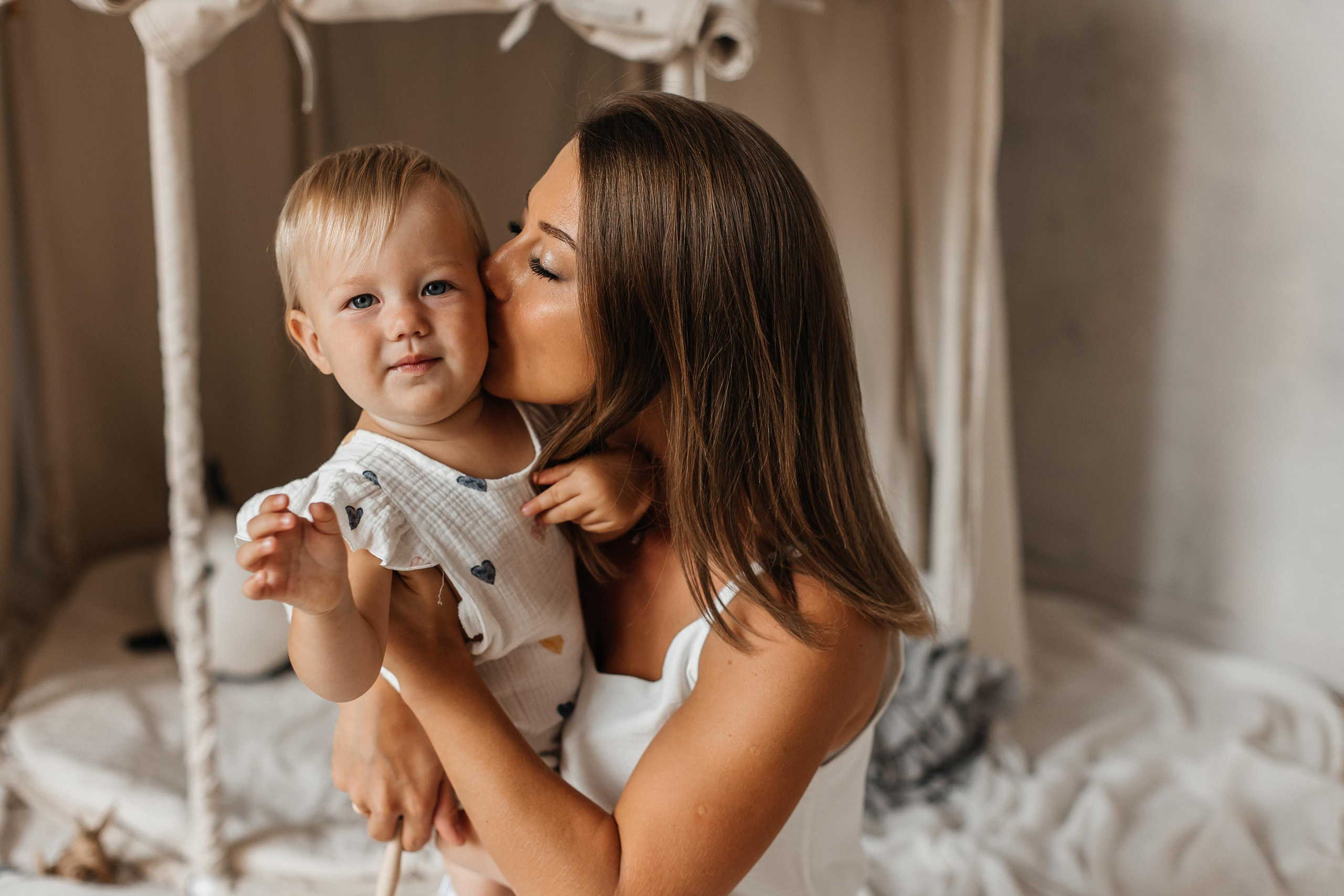 Семейная фотосессия (1 годик). Фотограф Авилова Дарья ● Тюмень● Съемка больших семей ●Архив поколений