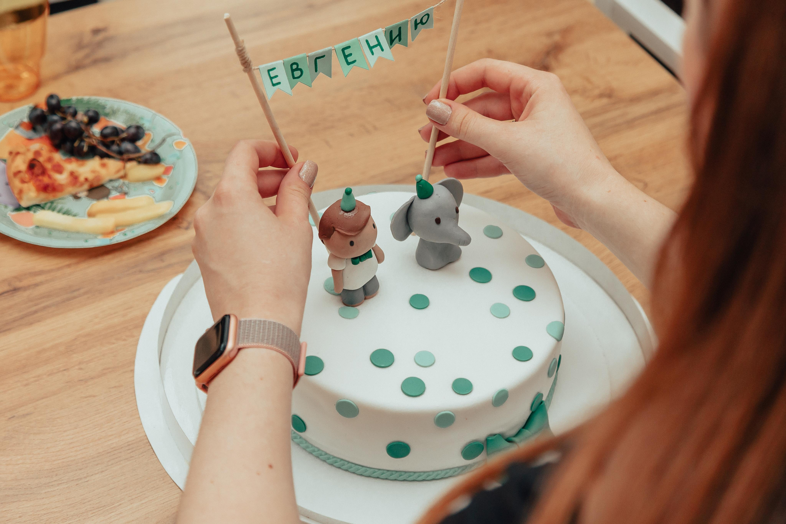 1 год в игровой. Фотограф Авилова Дарья ● Тюмень● Съемка больших семей ●Архив поколений