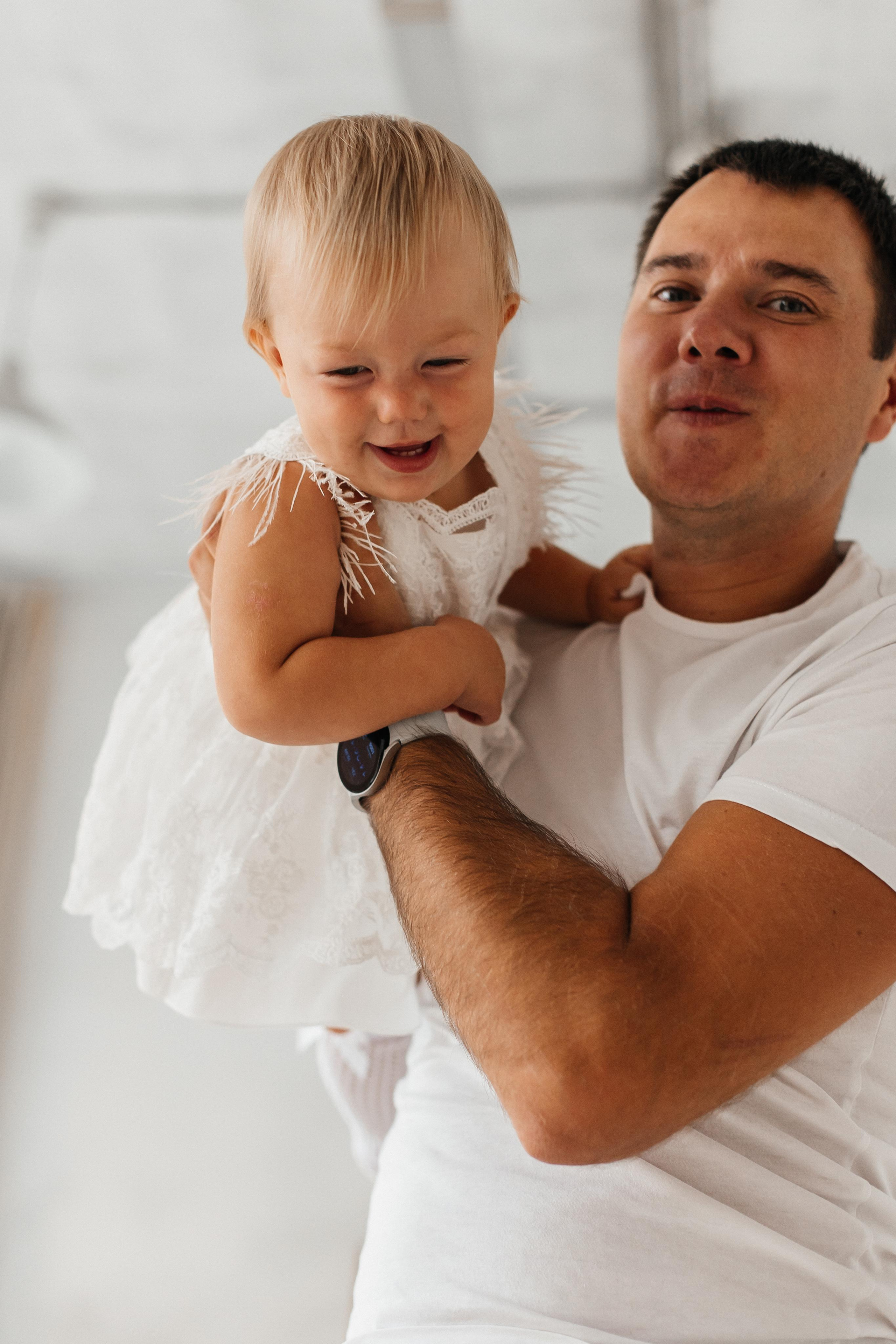 Семейная фотосессия (1 годик). Фотограф Авилова Дарья ● Тюмень● Съемка больших семей ●Архив поколений