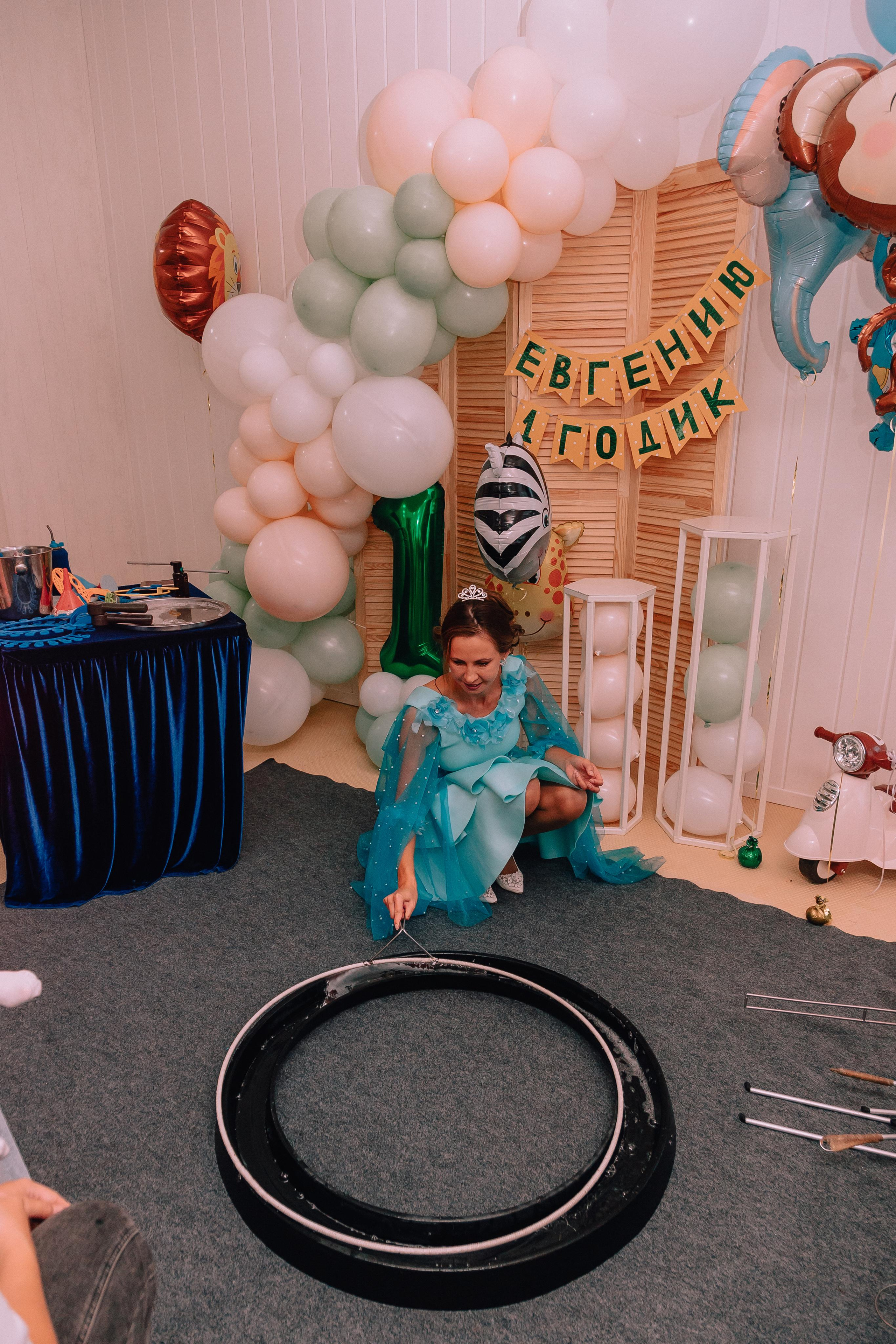 1 год в игровой. Фотограф Авилова Дарья ● Тюмень● Съемка больших семей ●Архив поколений