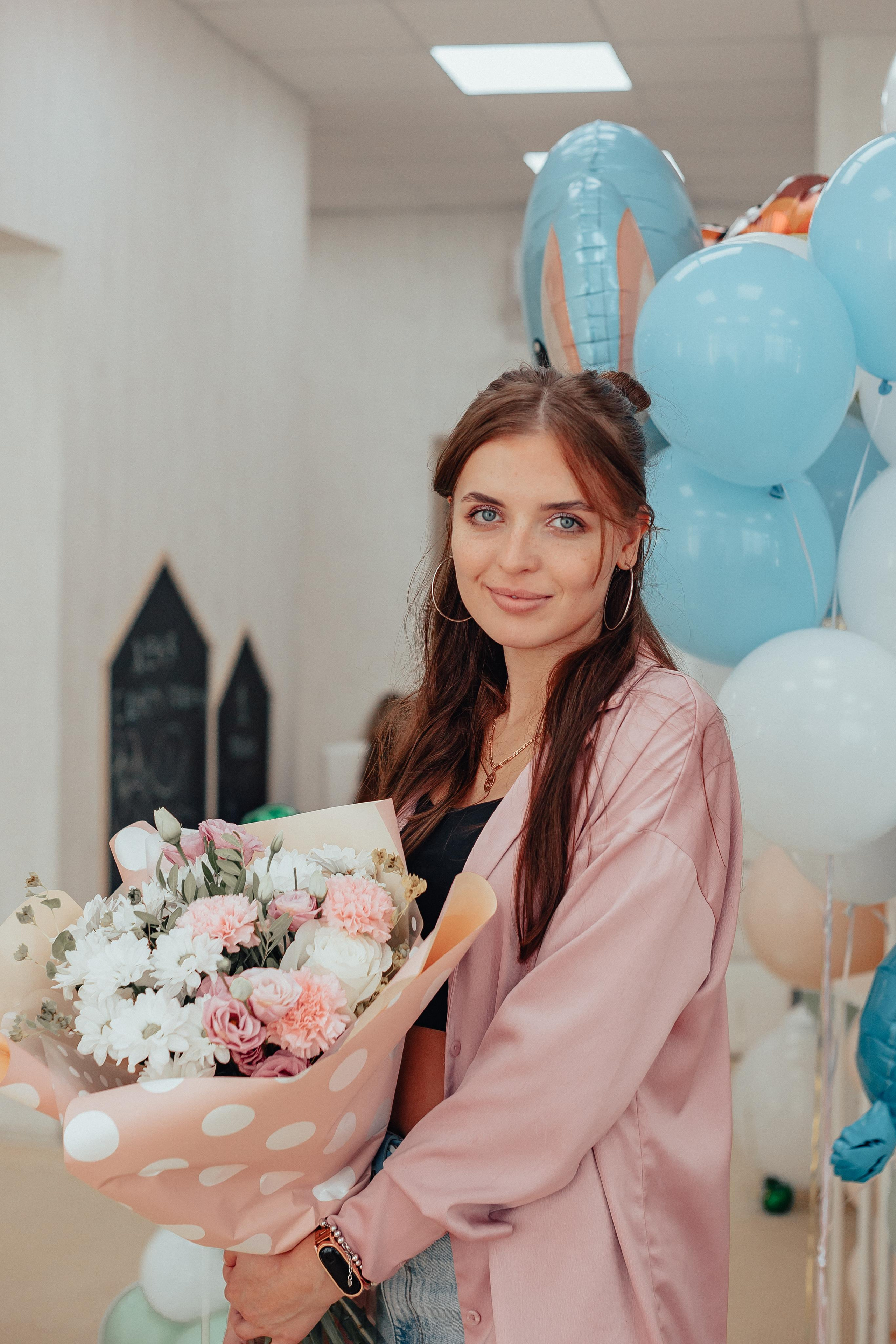 1 год в игровой. Фотограф Авилова Дарья ● Тюмень● Съемка больших семей ●Архив поколений