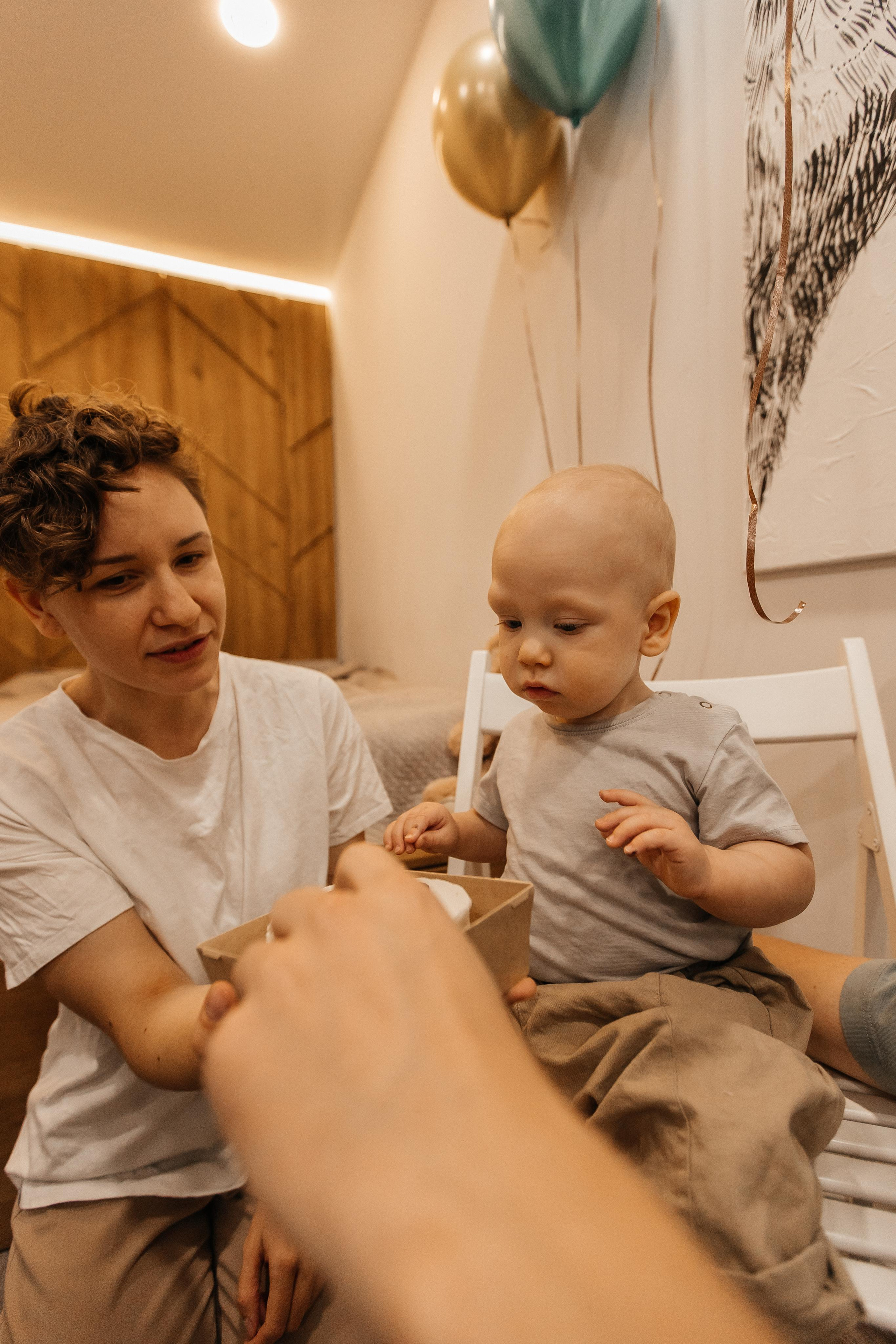 1 год дома. Фотограф Авилова Дарья ● Тюмень● Съемка больших семей ●Архив поколений