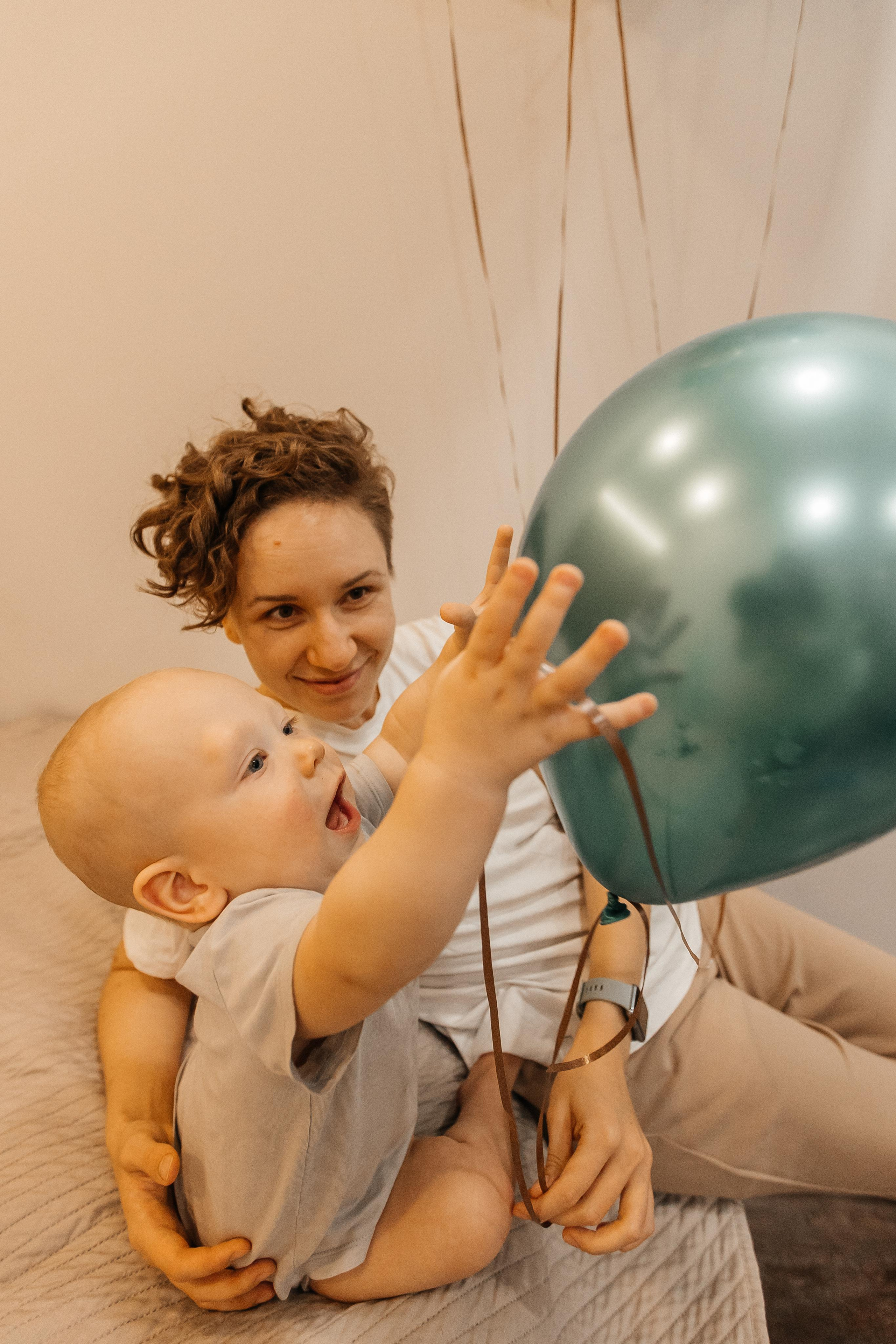 1 год дома. Фотограф Авилова Дарья ● Тюмень● Съемка больших семей ●Архив поколений