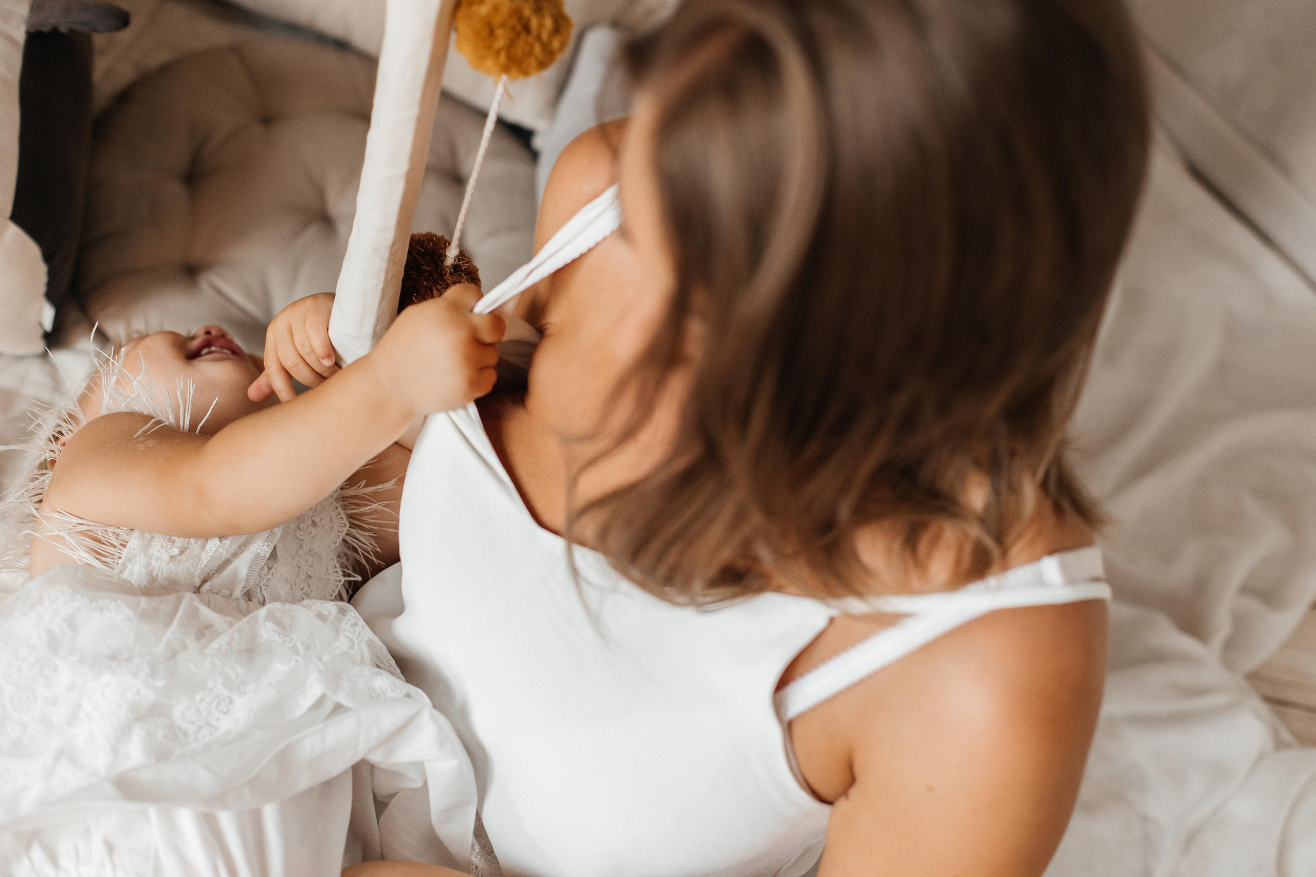 Семейная фотосессия (1 годик). Фотограф Авилова Дарья ● Тюмень● Съемка больших семей ●Архив поколений