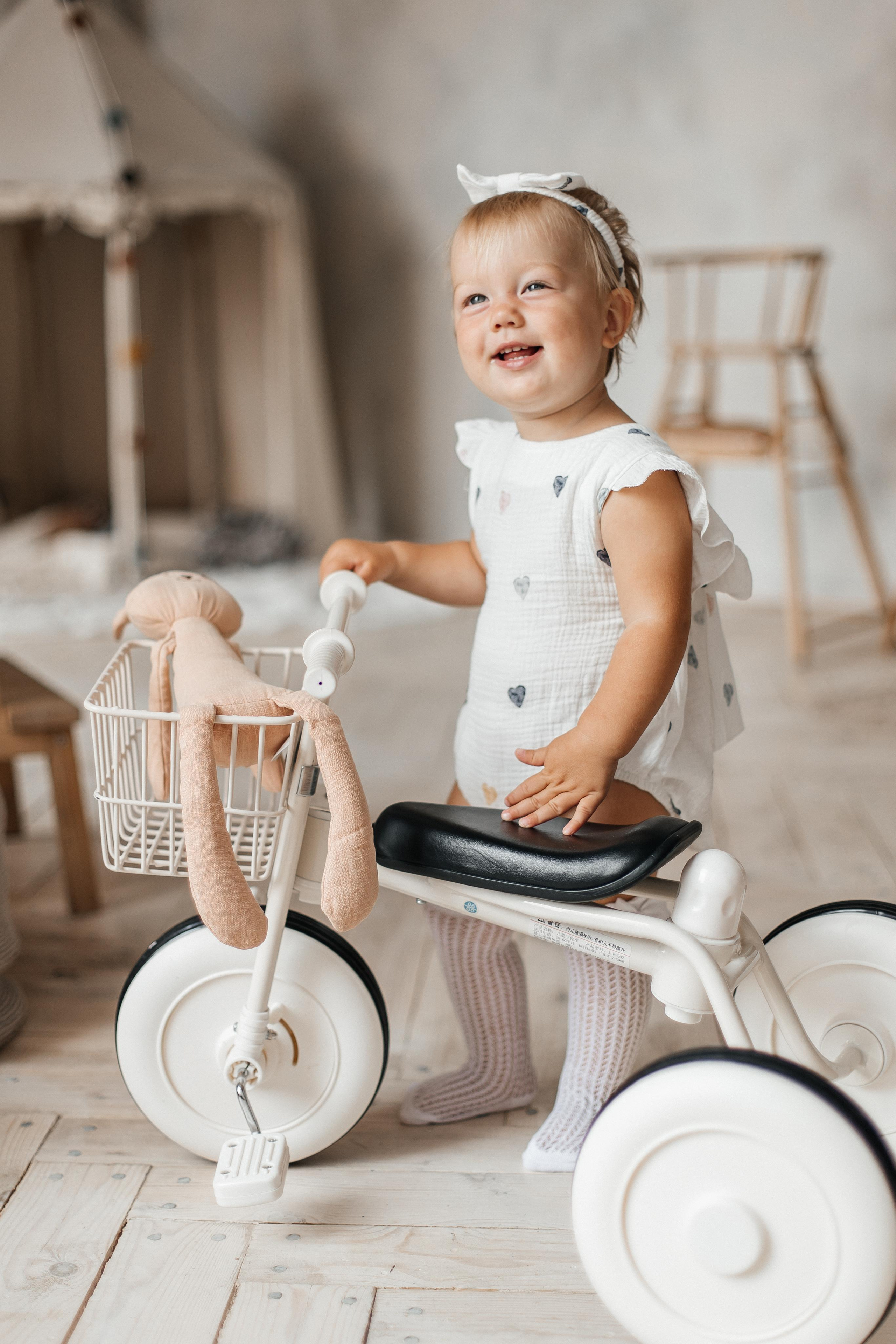 Семейная фотосессия (1 годик). Фотограф Авилова Дарья ● Тюмень● Съемка больших семей ●Архив поколений