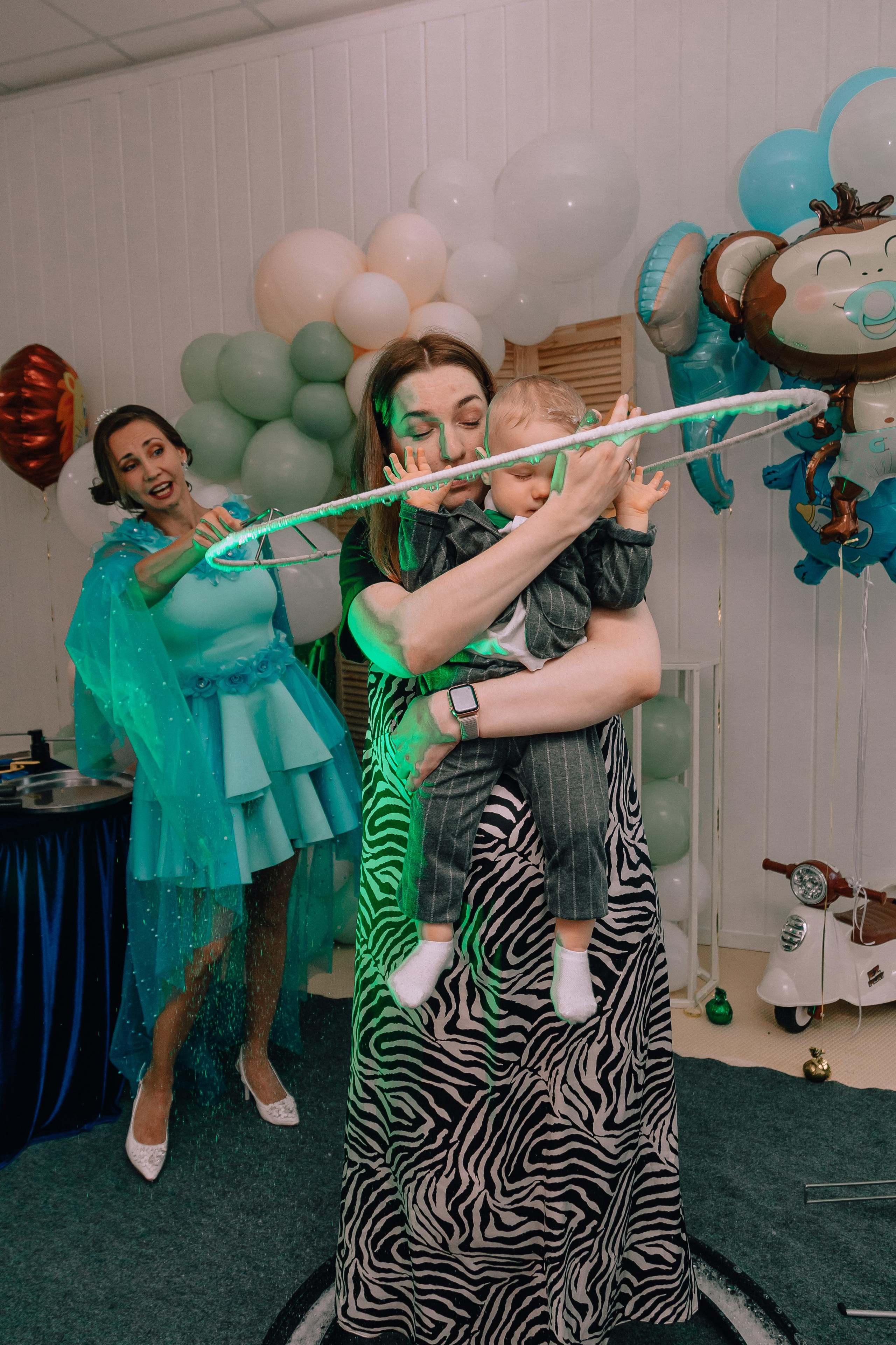 1 год в игровой. Фотограф Авилова Дарья ● Тюмень● Съемка больших семей ●Архив поколений