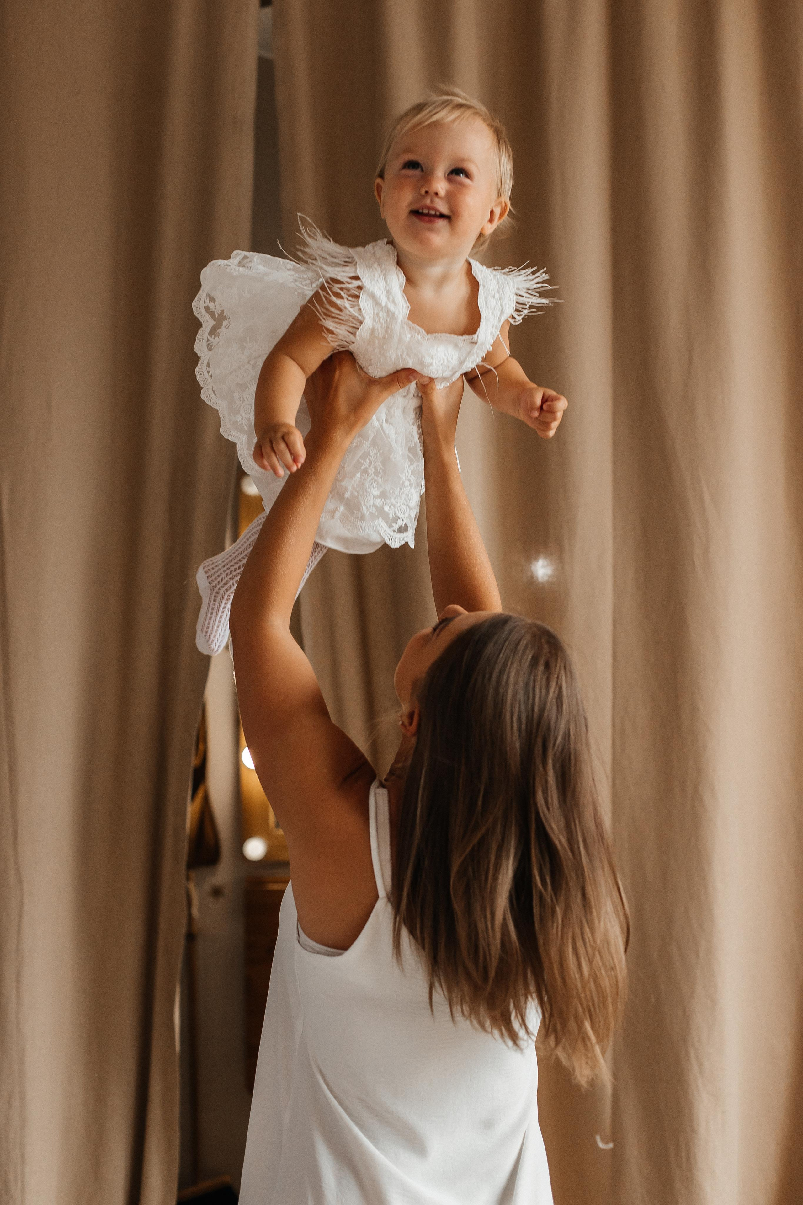 Семейная фотосессия (1 годик). Фотограф Авилова Дарья ● Тюмень● Съемка больших семей ●Архив поколений