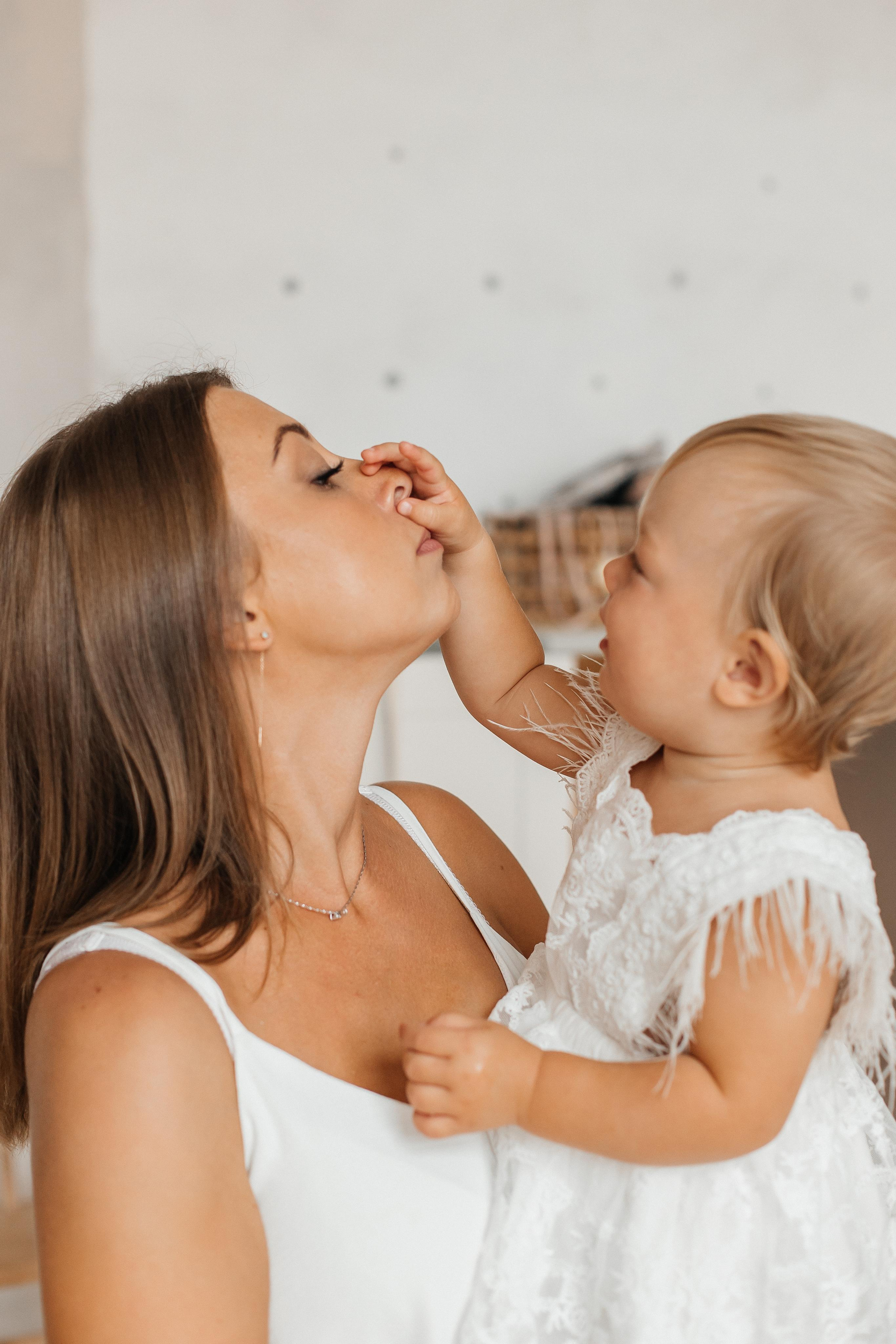 Семейная фотосессия (1 годик). Фотограф Авилова Дарья ● Тюмень● Съемка больших семей ●Архив поколений