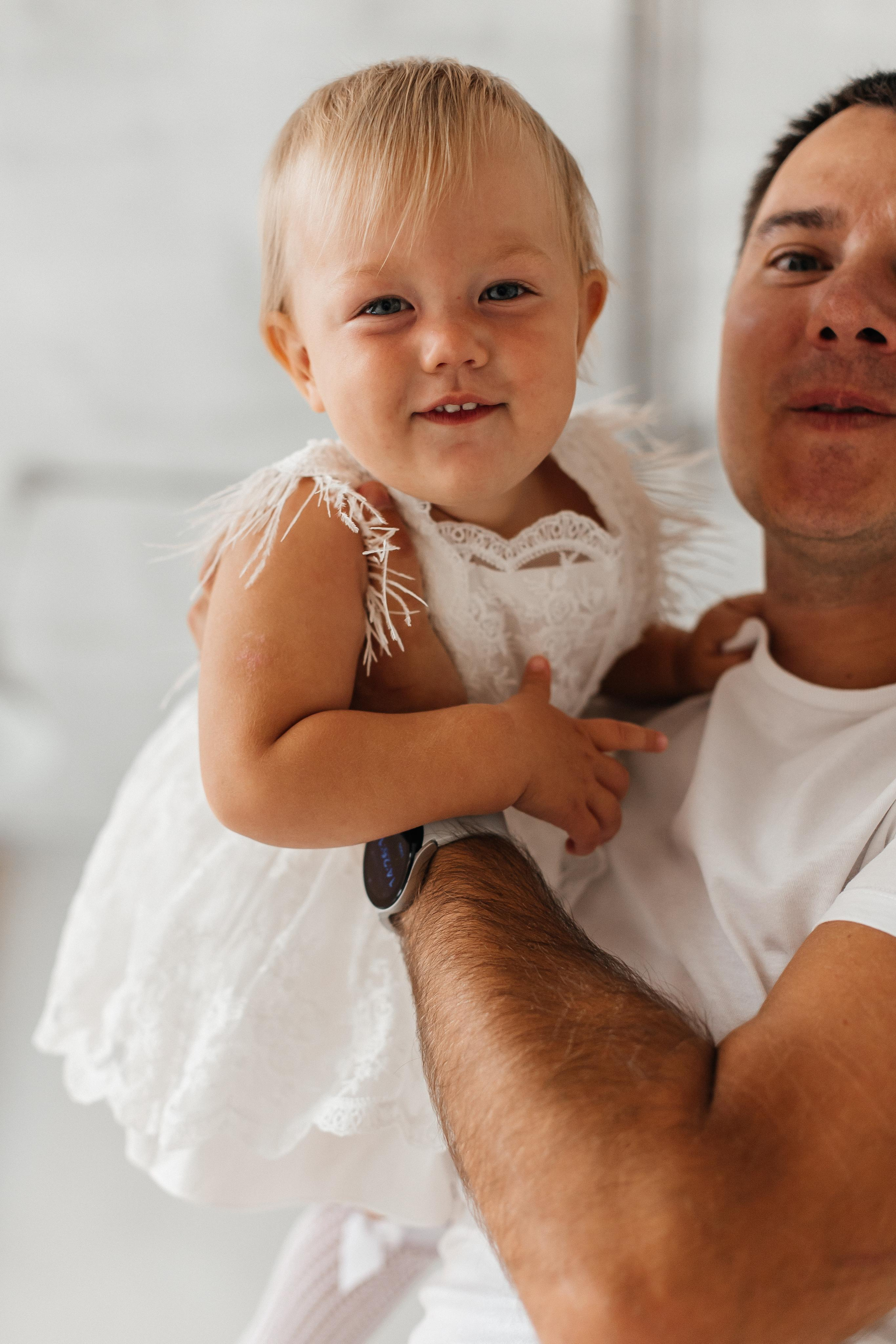 Семейная фотосессия (1 годик). Фотограф Авилова Дарья ● Тюмень● Съемка больших семей ●Архив поколений