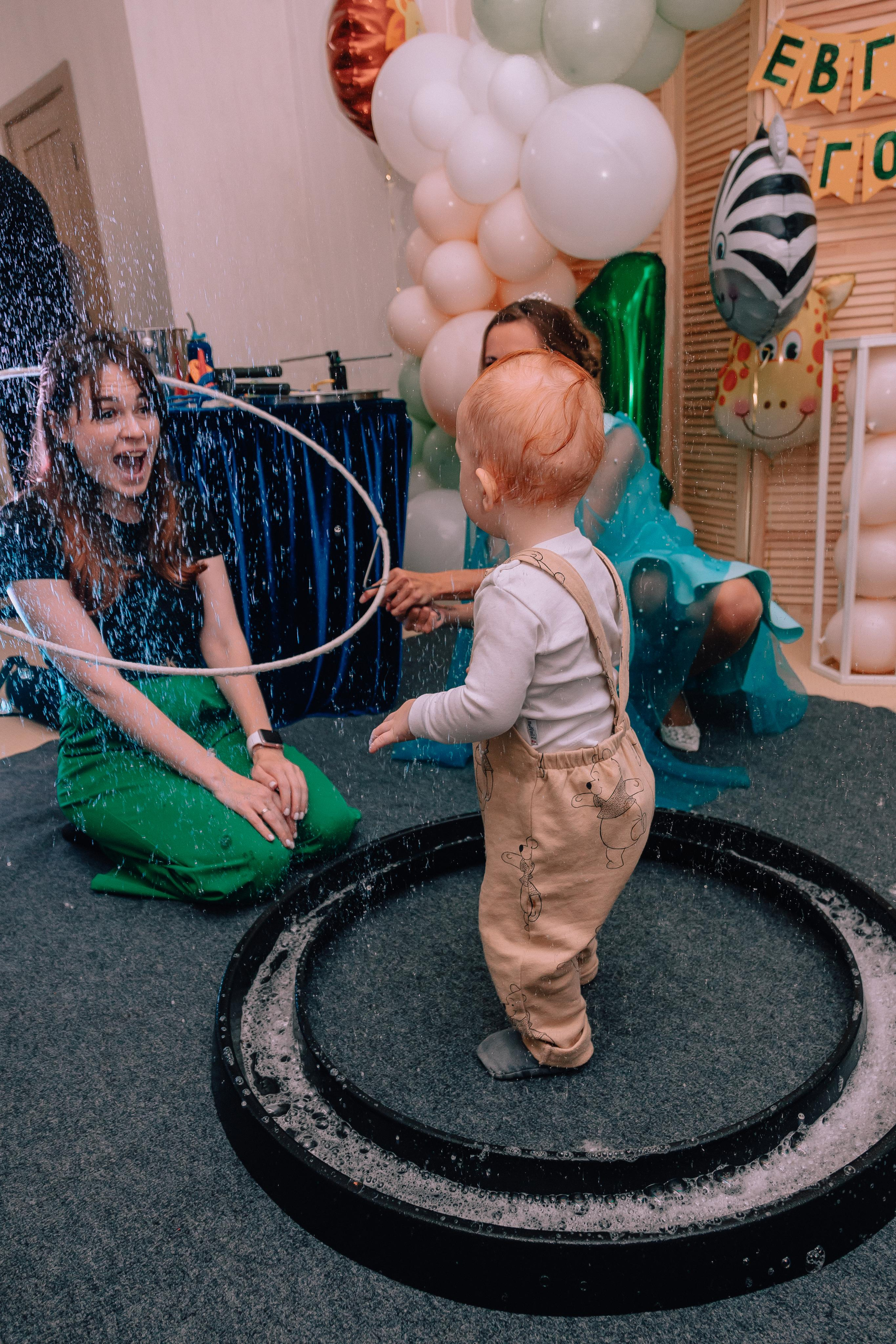 1 год в игровой. Фотограф Авилова Дарья ● Тюмень● Съемка больших семей ●Архив поколений