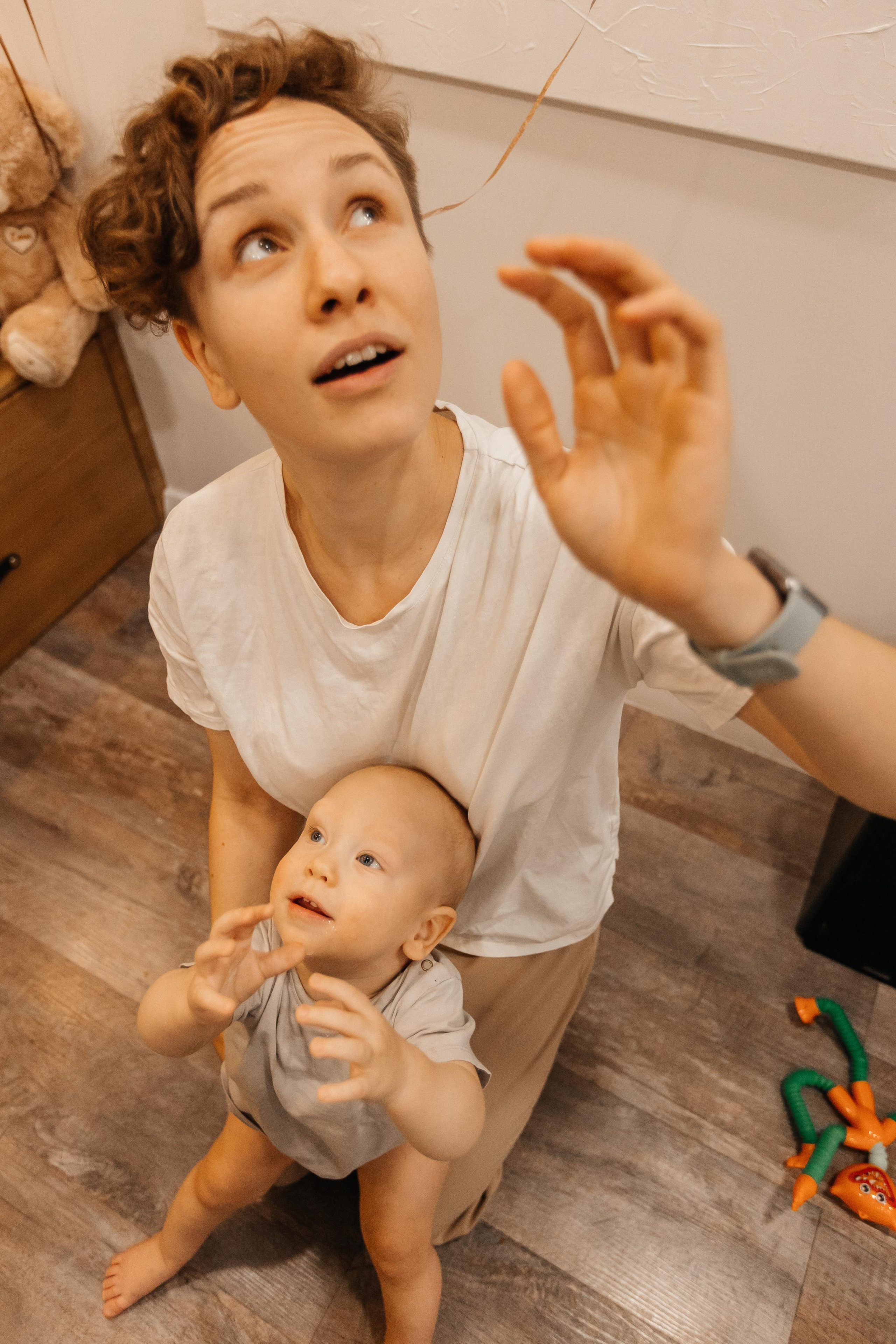 1 год дома. Фотограф Авилова Дарья ● Тюмень● Съемка больших семей ●Архив поколений