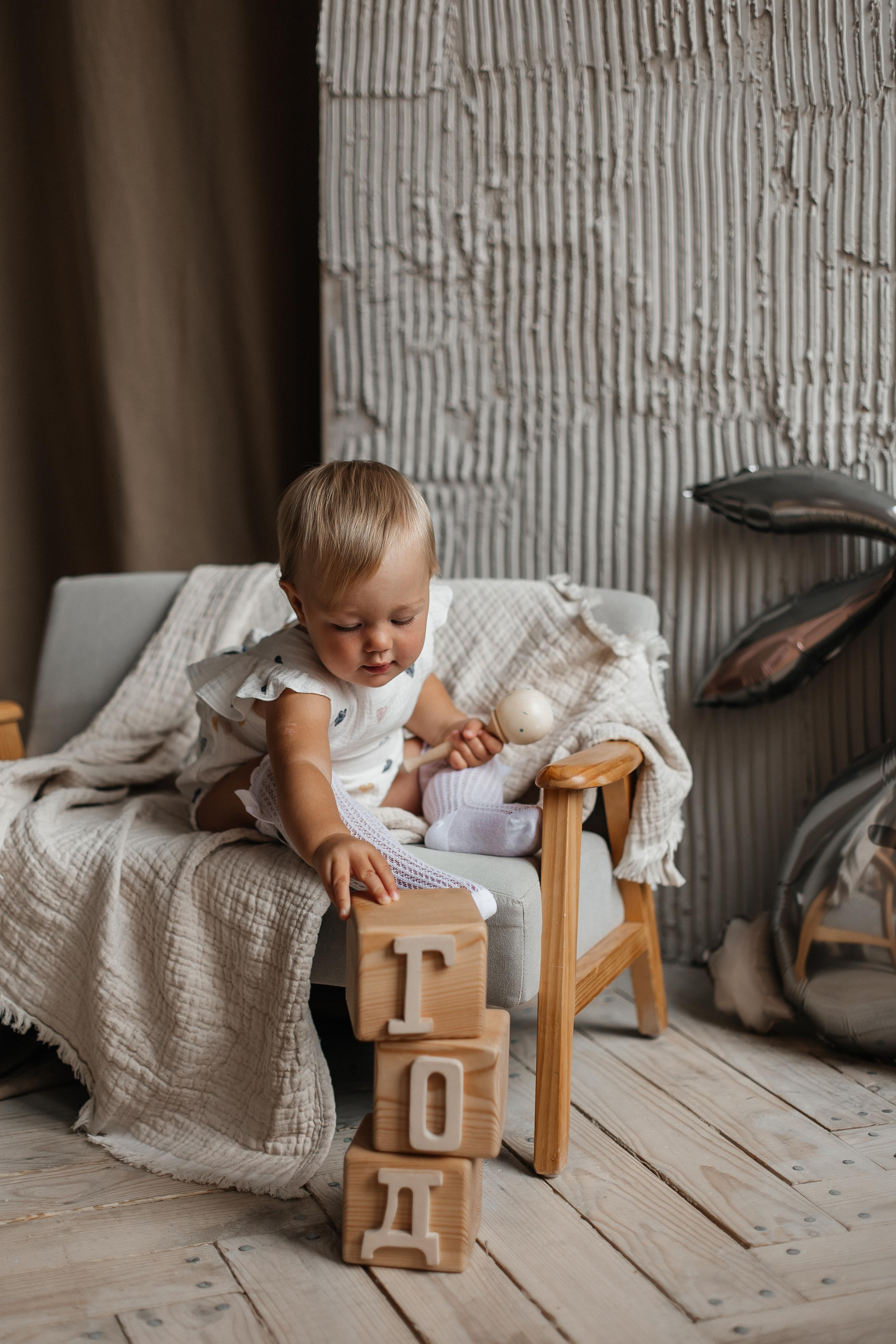 Семейная фотосессия (1 годик). Фотограф Авилова Дарья ● Тюмень● Съемка больших семей ●Архив поколений