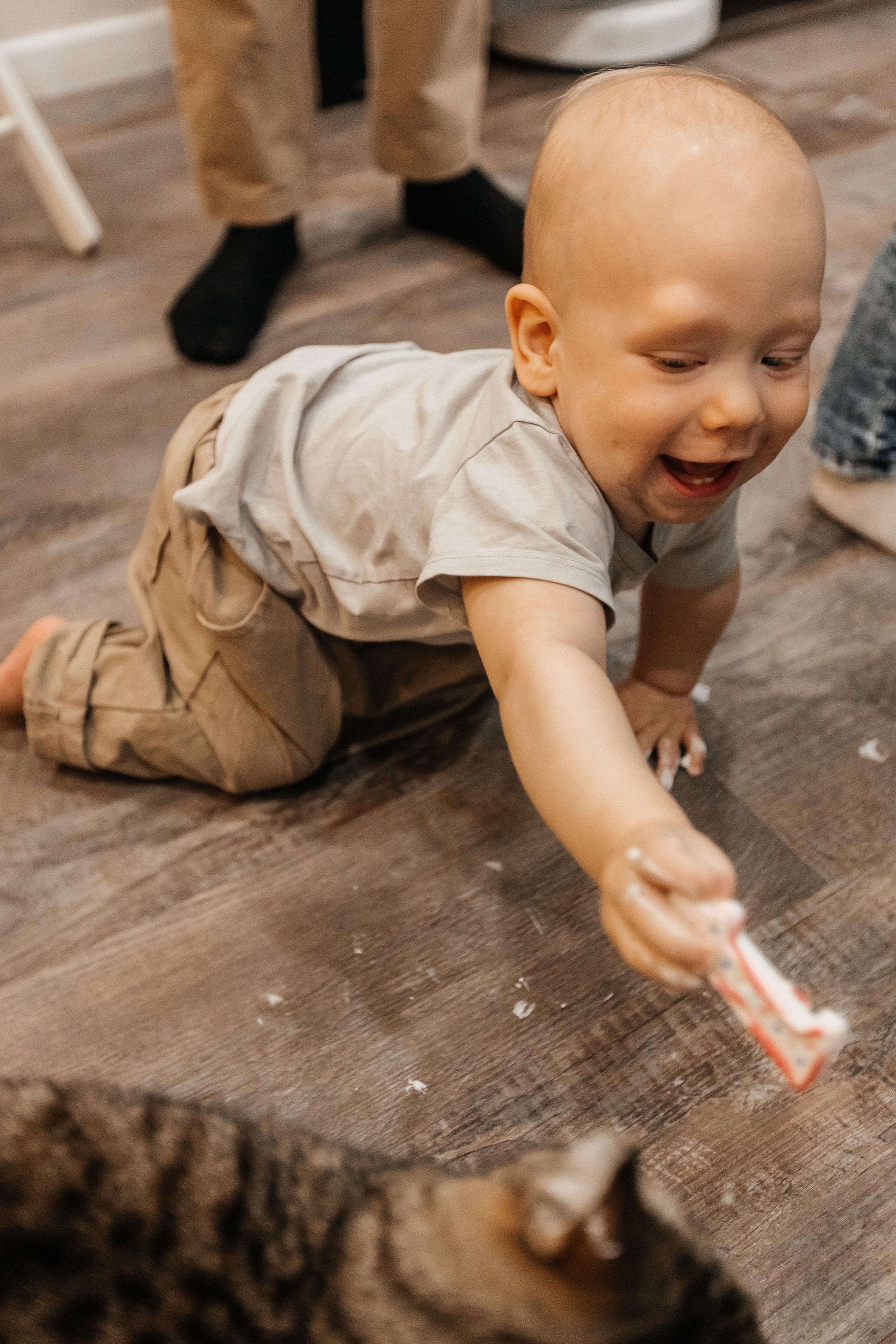 1 год дома. Фотограф Авилова Дарья ● Тюмень● Съемка больших семей ●Архив поколений