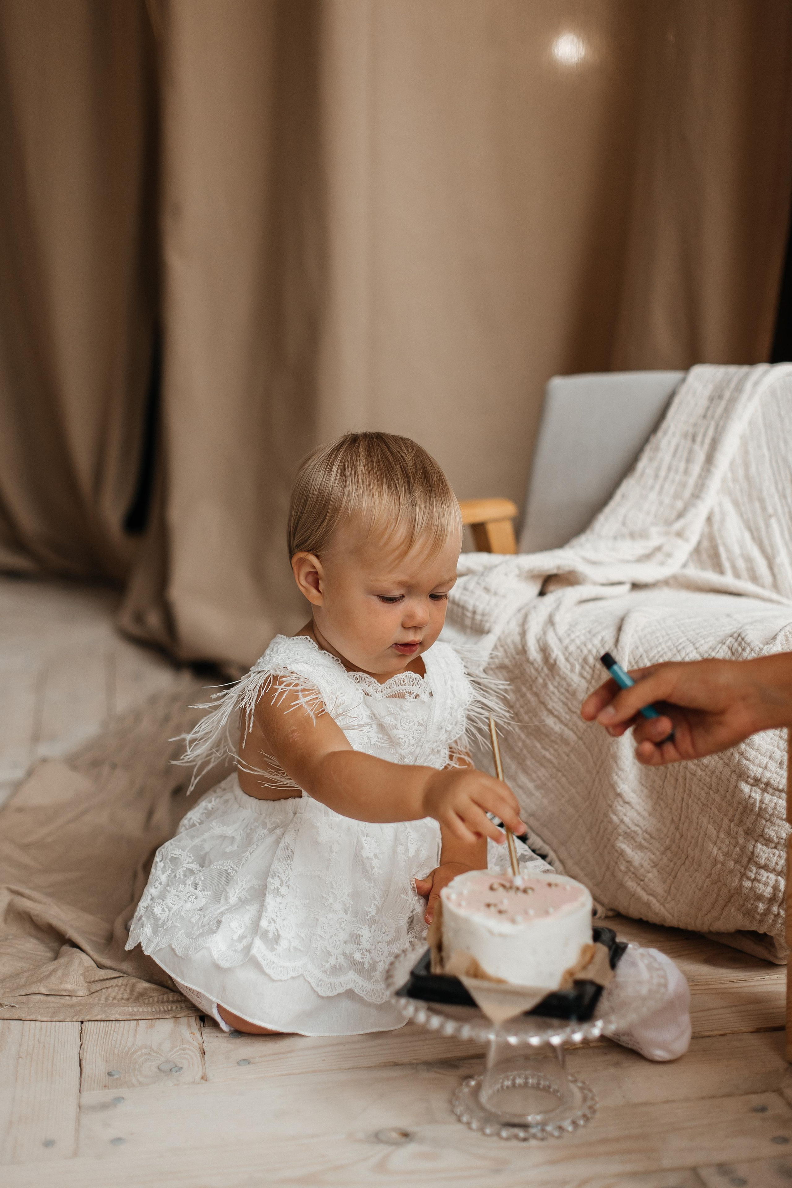 Семейная фотосессия (1 годик). Фотограф Авилова Дарья ● Тюмень● Съемка больших семей ●Архив поколений