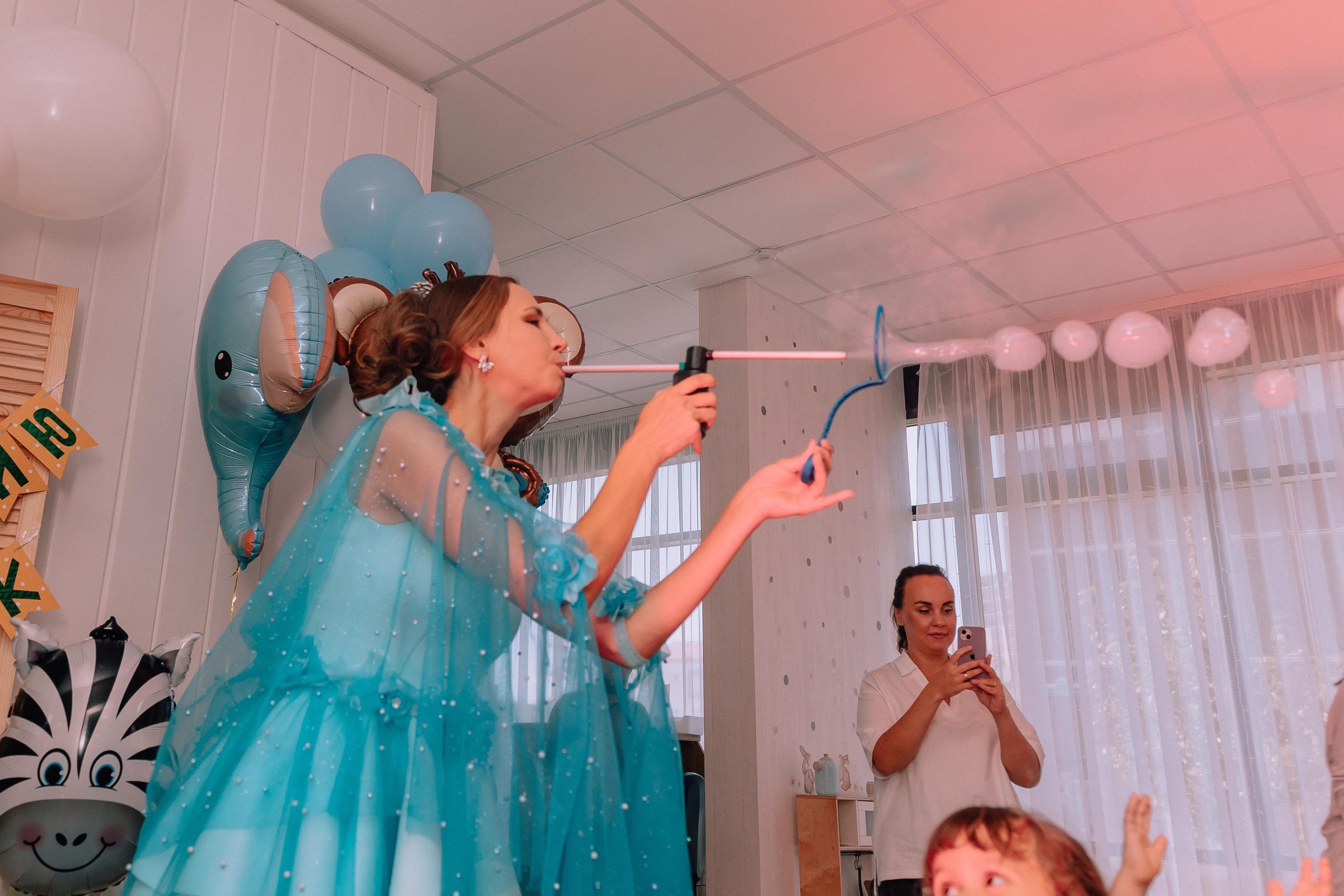 1 год в игровой. Фотограф Авилова Дарья ● Тюмень● Съемка больших семей ●Архив поколений