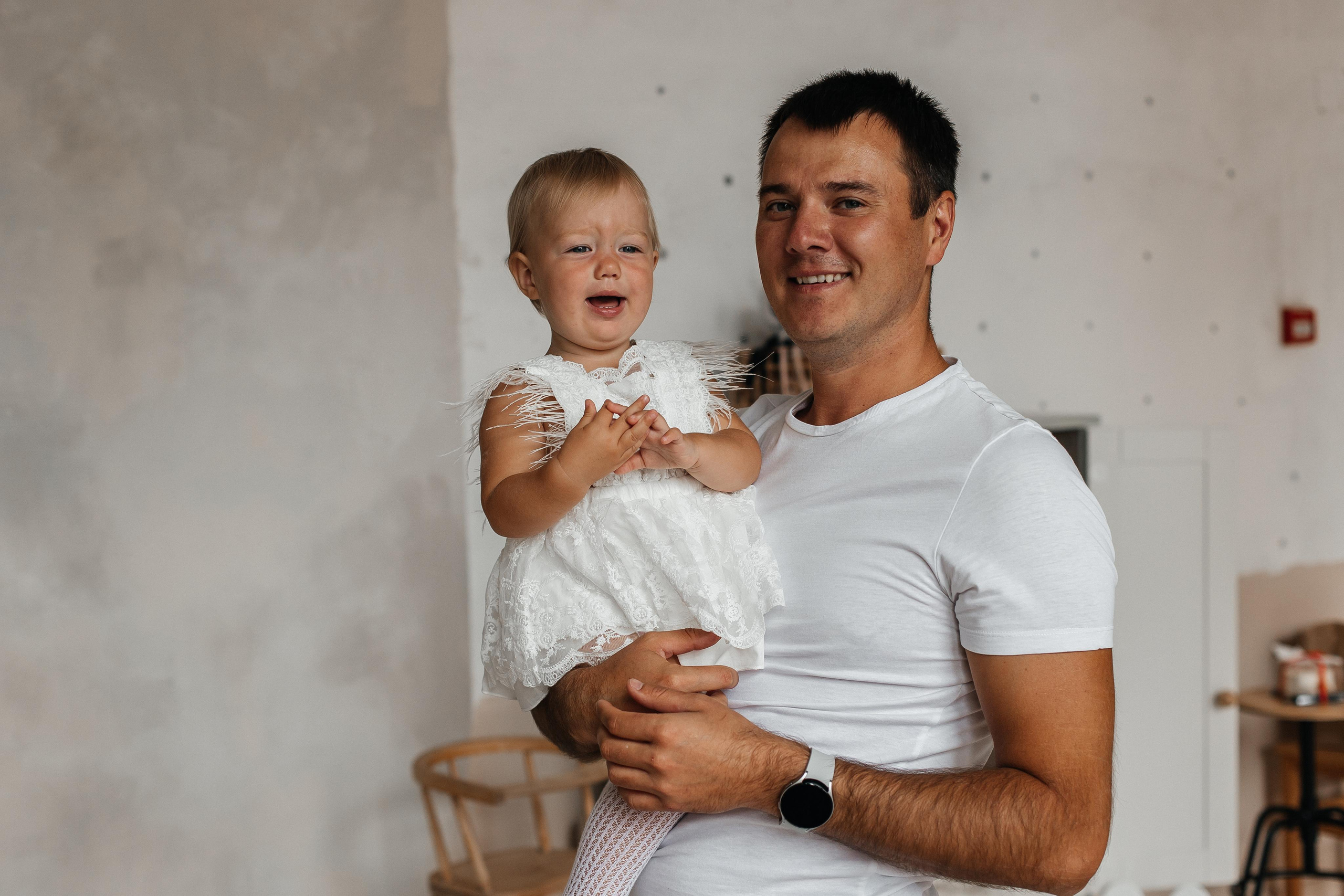 Семейная фотосессия (1 годик). Фотограф Авилова Дарья ● Тюмень● Съемка больших семей ●Архив поколений