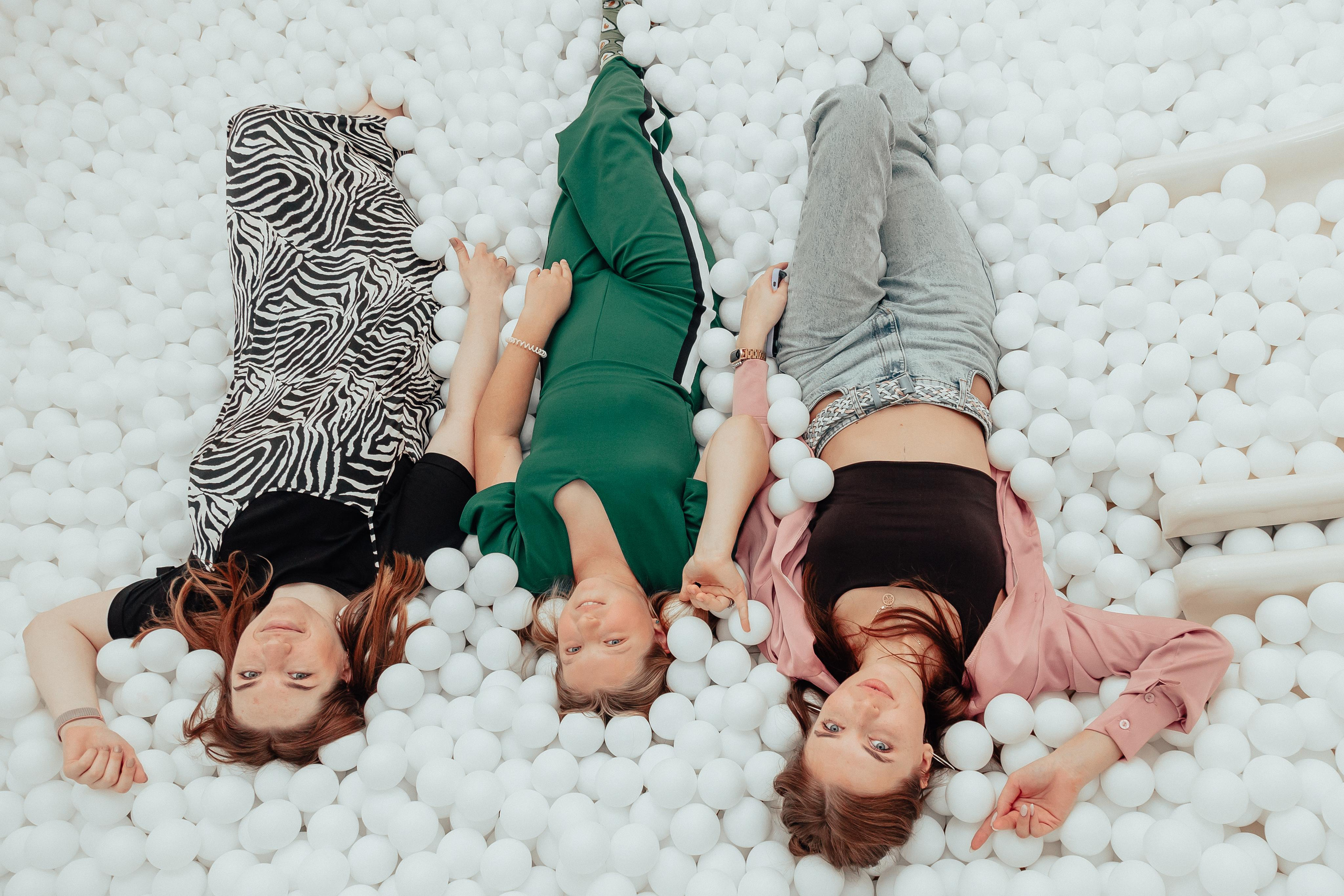 1 год в игровой. Фотограф Авилова Дарья ● Тюмень● Съемка больших семей ●Архив поколений