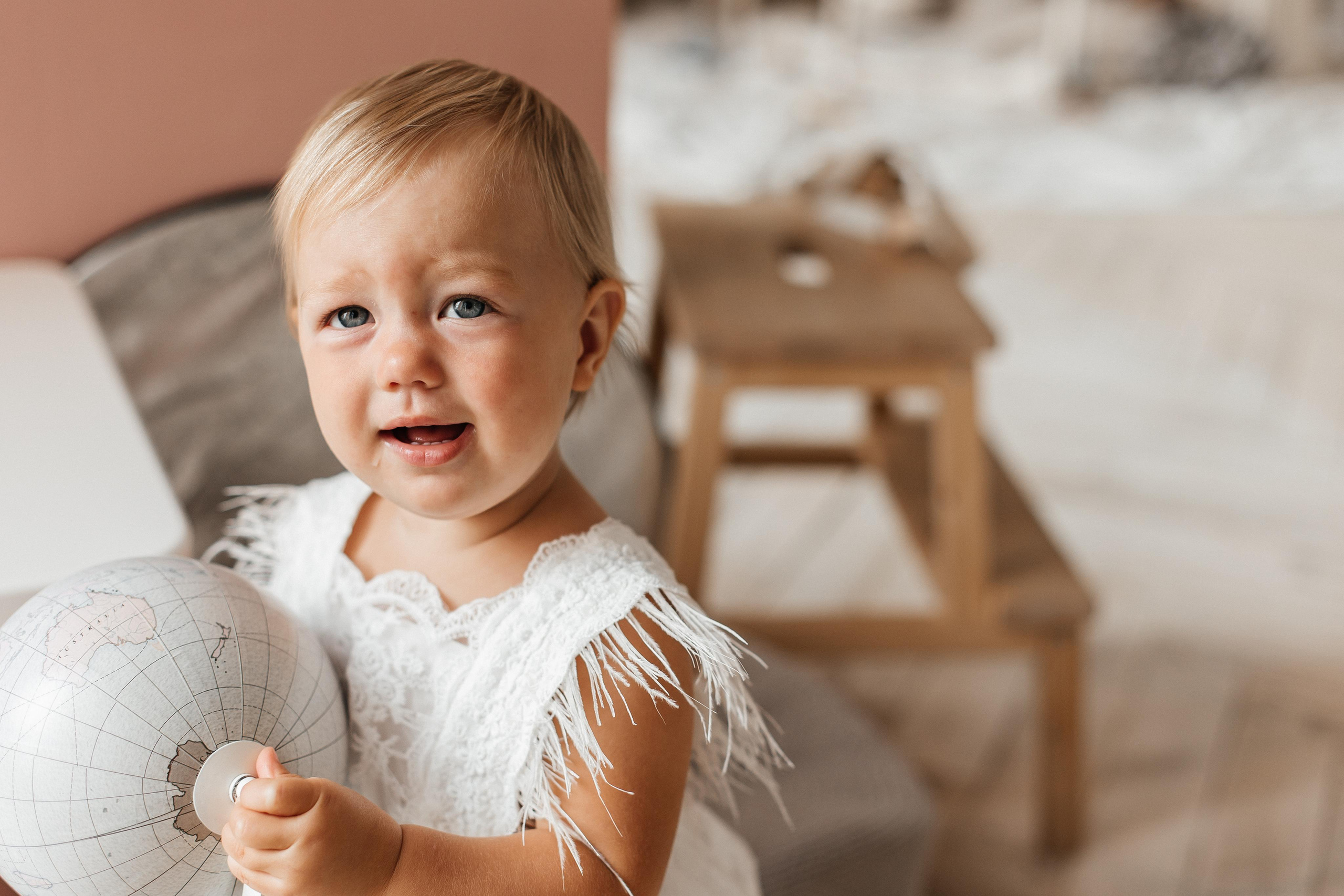 Семейная фотосессия (1 годик). Фотограф Авилова Дарья ● Тюмень● Съемка больших семей ●Архив поколений