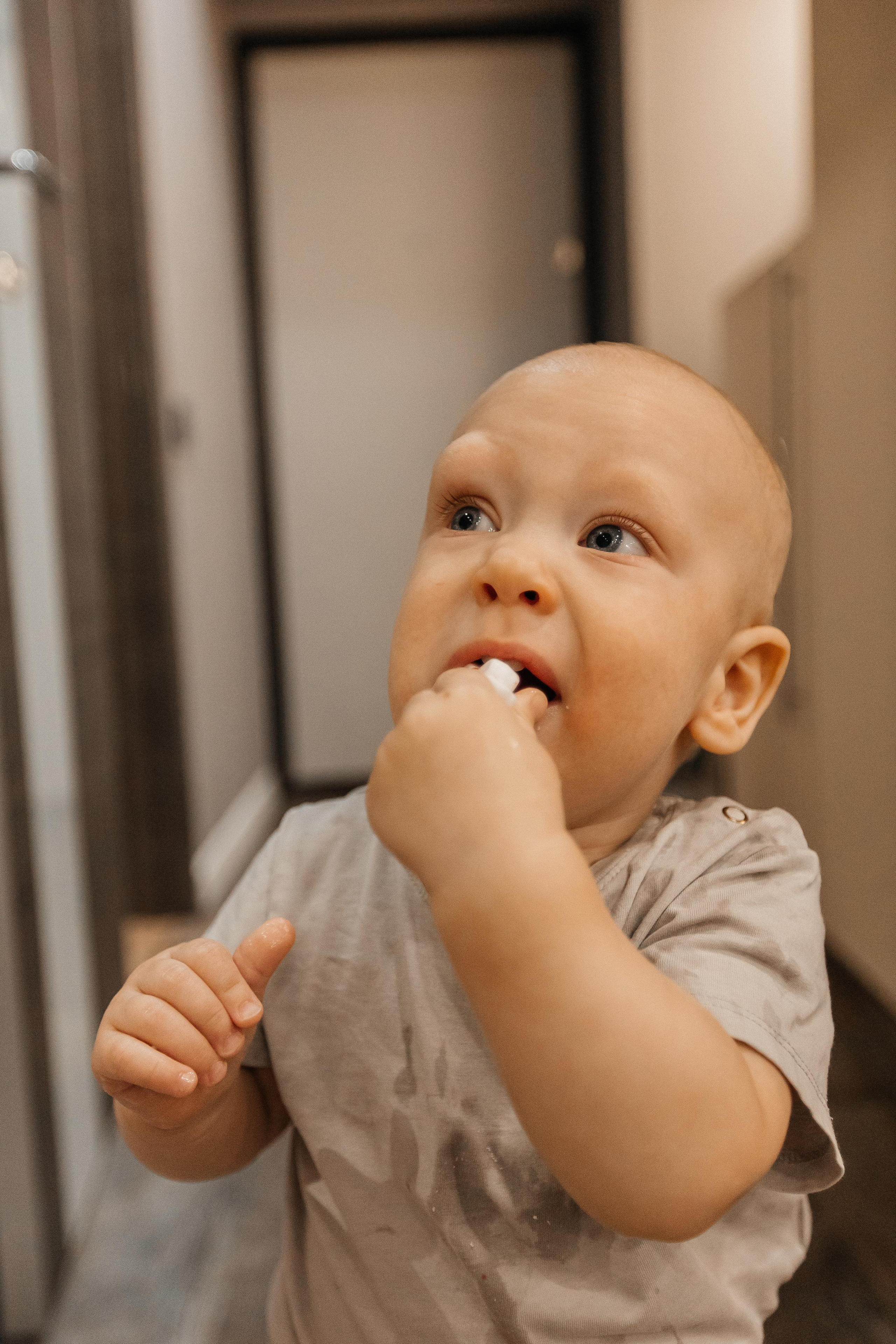 1 год дома. Фотограф Авилова Дарья ● Тюмень● Съемка больших семей ●Архив поколений