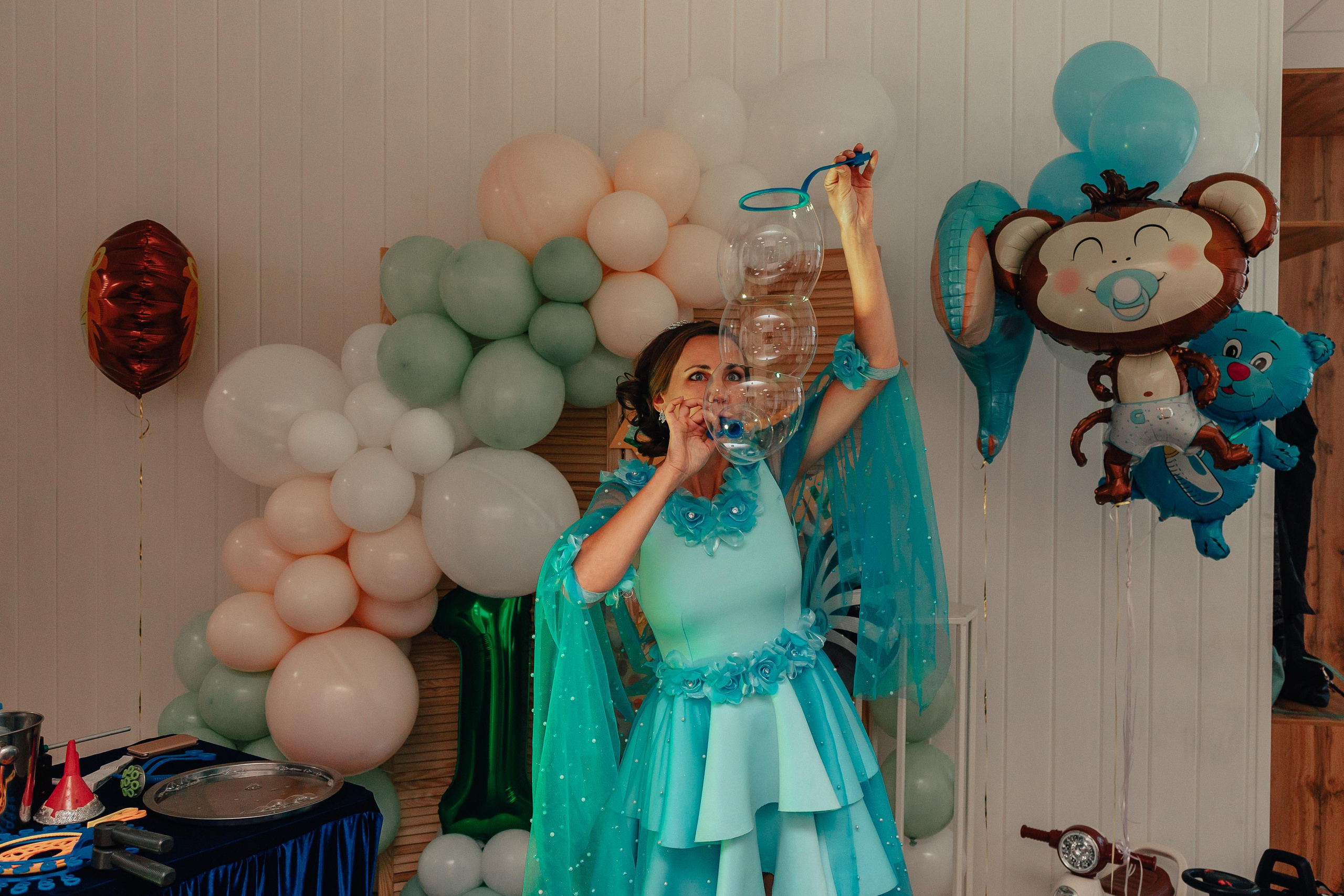 1 год в игровой. Фотограф Авилова Дарья ● Тюмень● Съемка больших семей ●Архив поколений