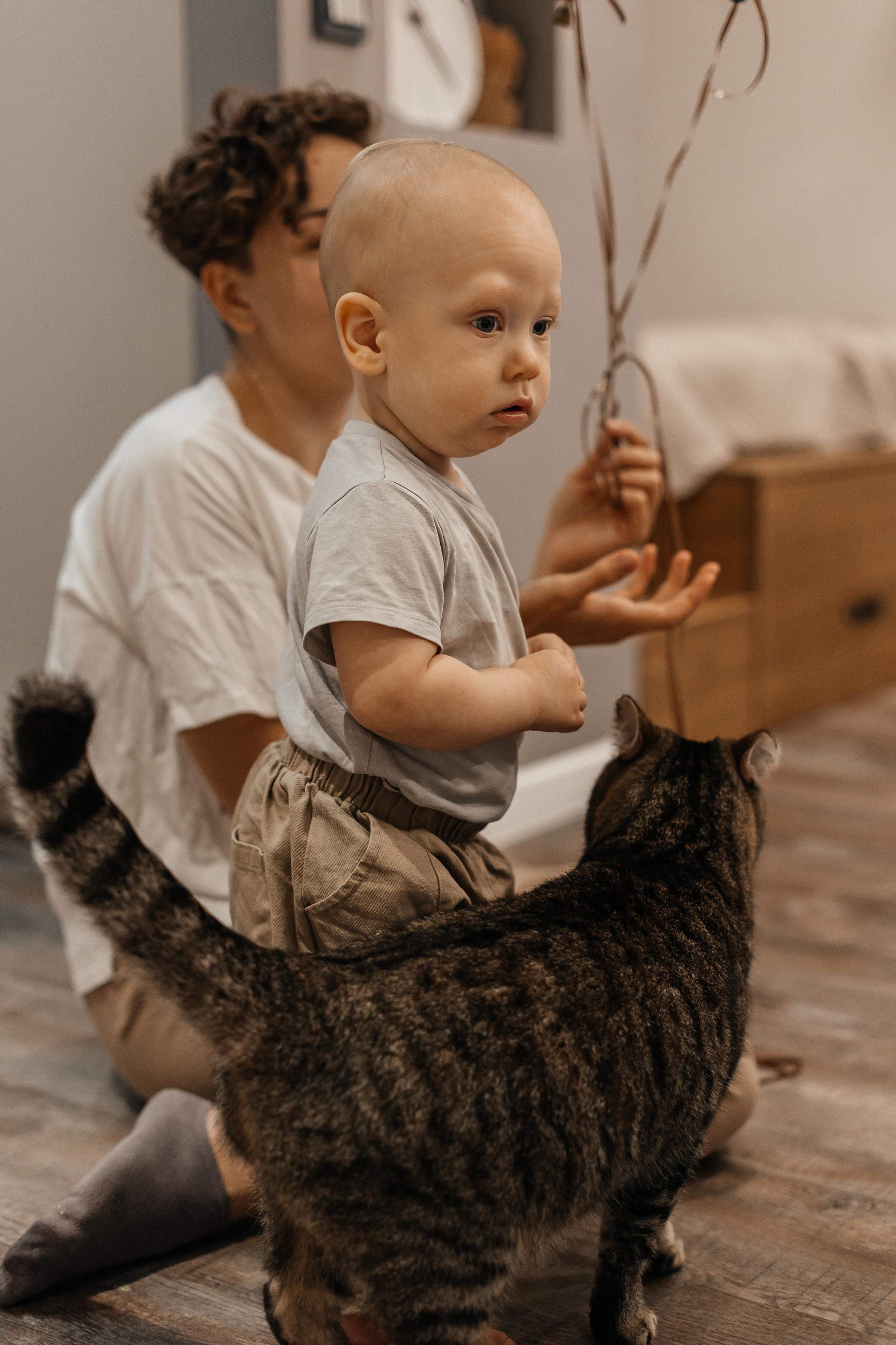 1 год дома. Фотограф Авилова Дарья ● Тюмень● Съемка больших семей ●Архив поколений