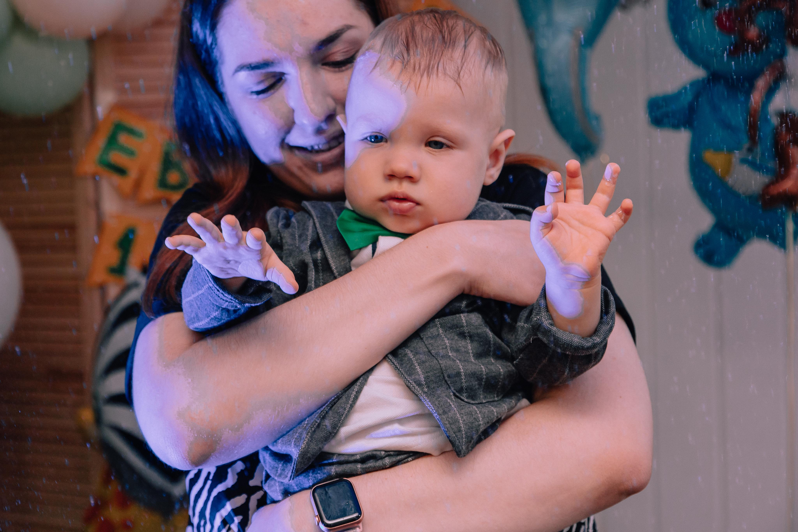 1 год в игровой. Фотограф Авилова Дарья ● Тюмень● Съемка больших семей ●Архив поколений