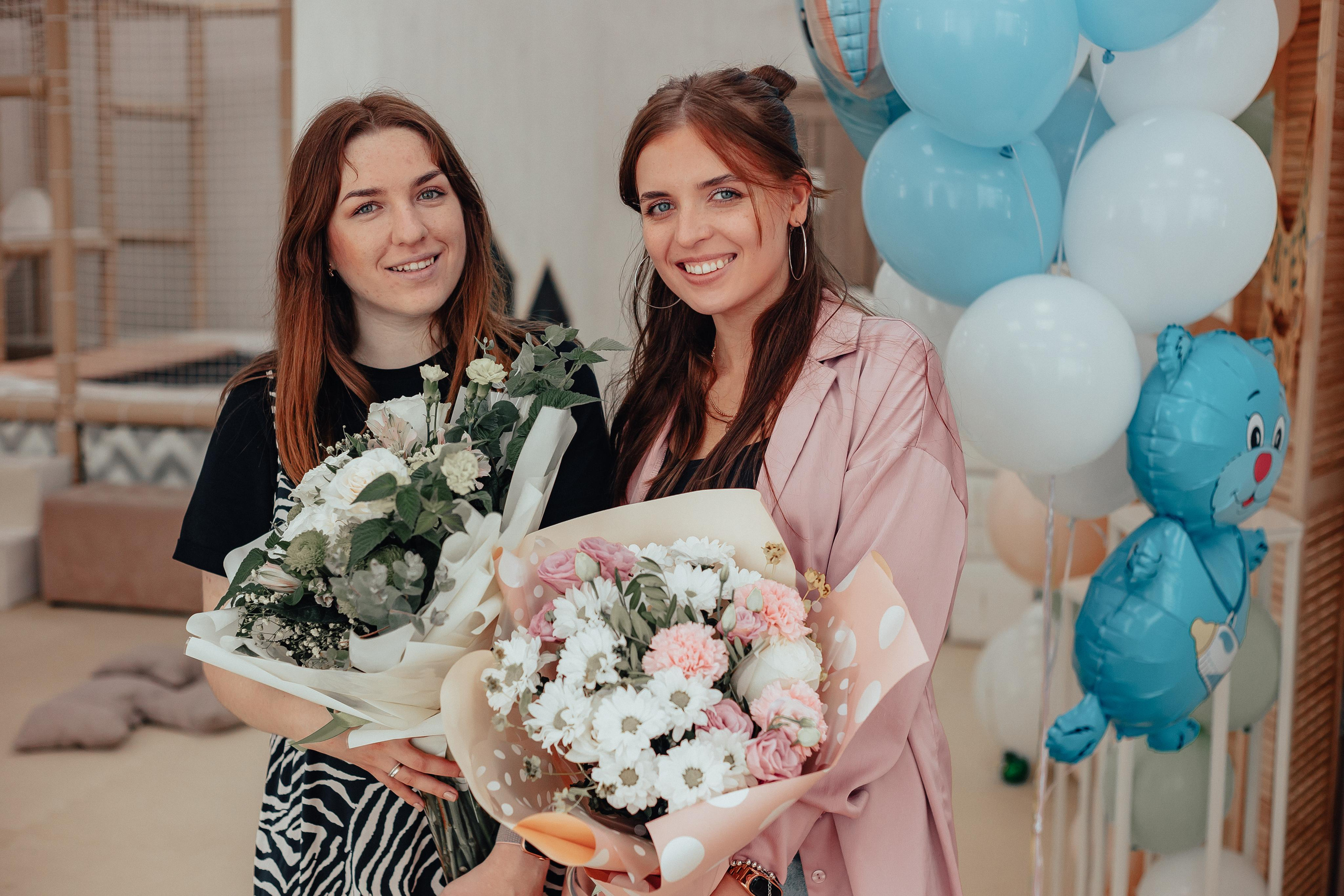 1 год в игровой. Фотограф Авилова Дарья ● Тюмень● Съемка больших семей ●Архив поколений