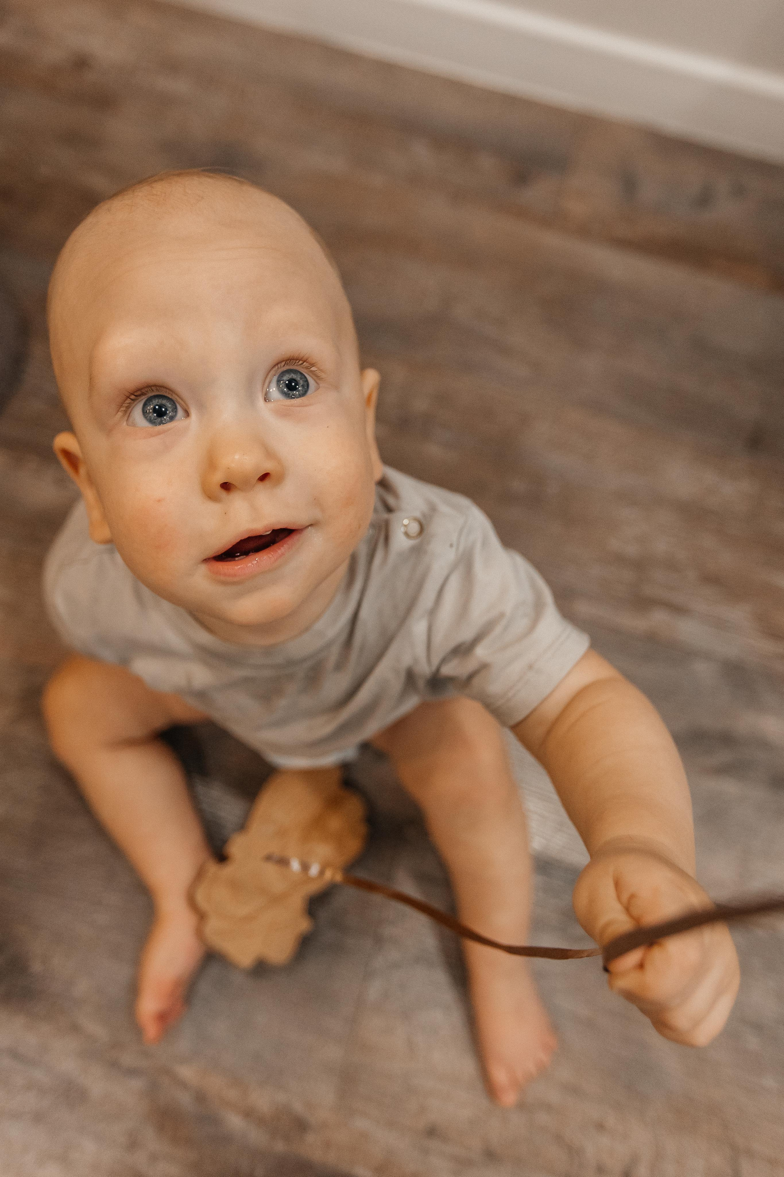 1 год дома. Фотограф Авилова Дарья ● Тюмень● Съемка больших семей ●Архив поколений