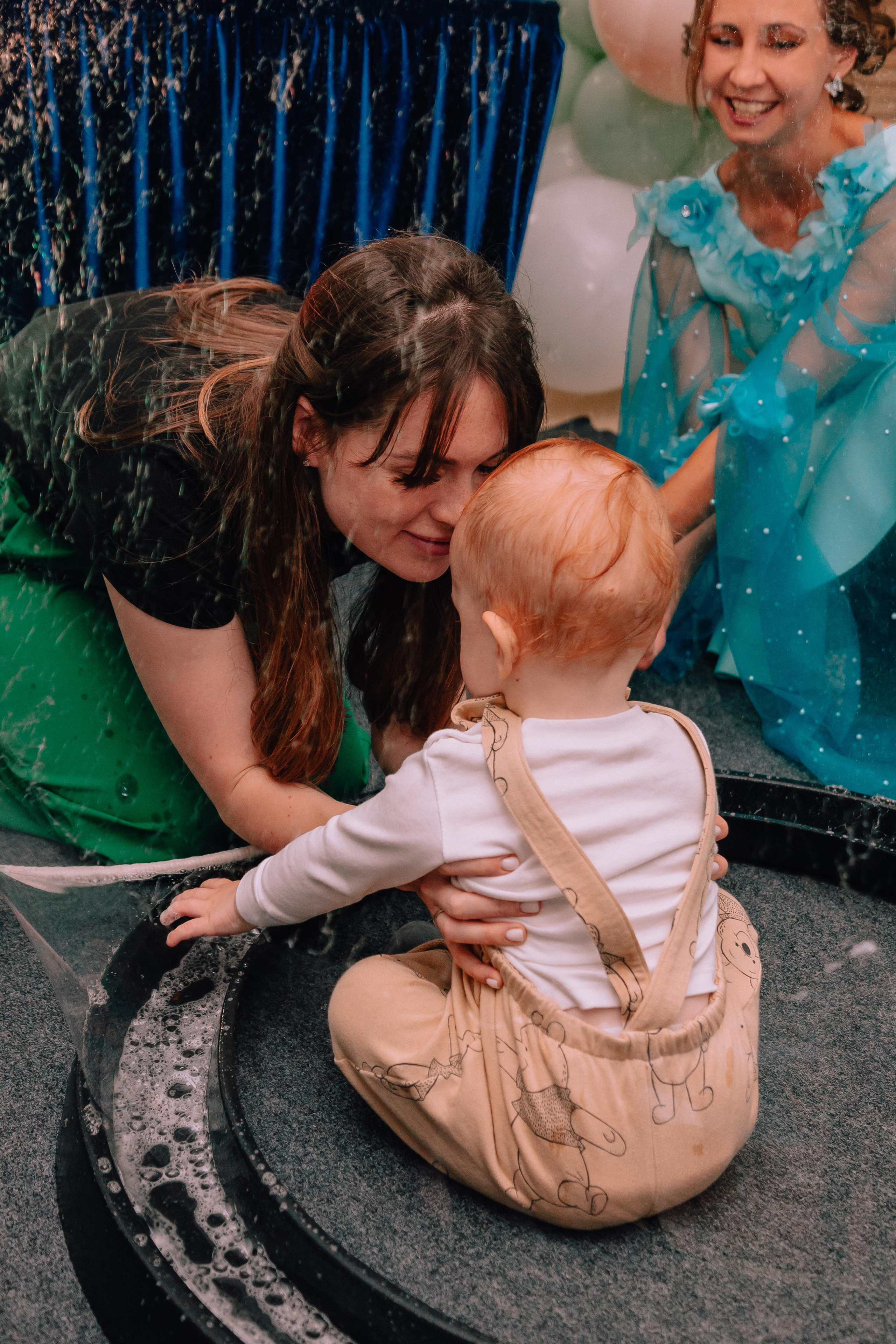 1 год в игровой. Фотограф Авилова Дарья ● Тюмень● Съемка больших семей ●Архив поколений