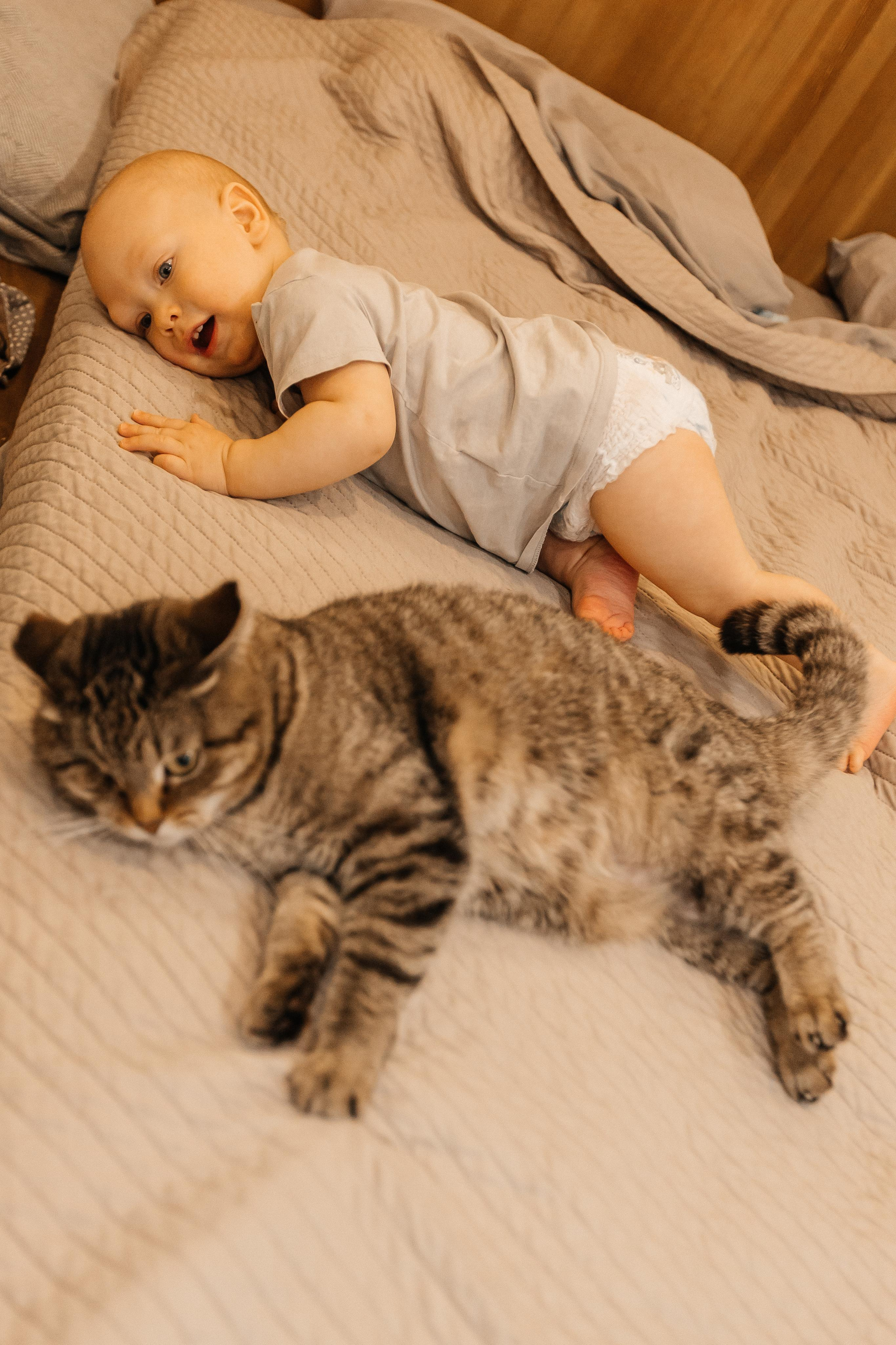 1 год дома. Фотограф Авилова Дарья ● Тюмень● Съемка больших семей ●Архив поколений