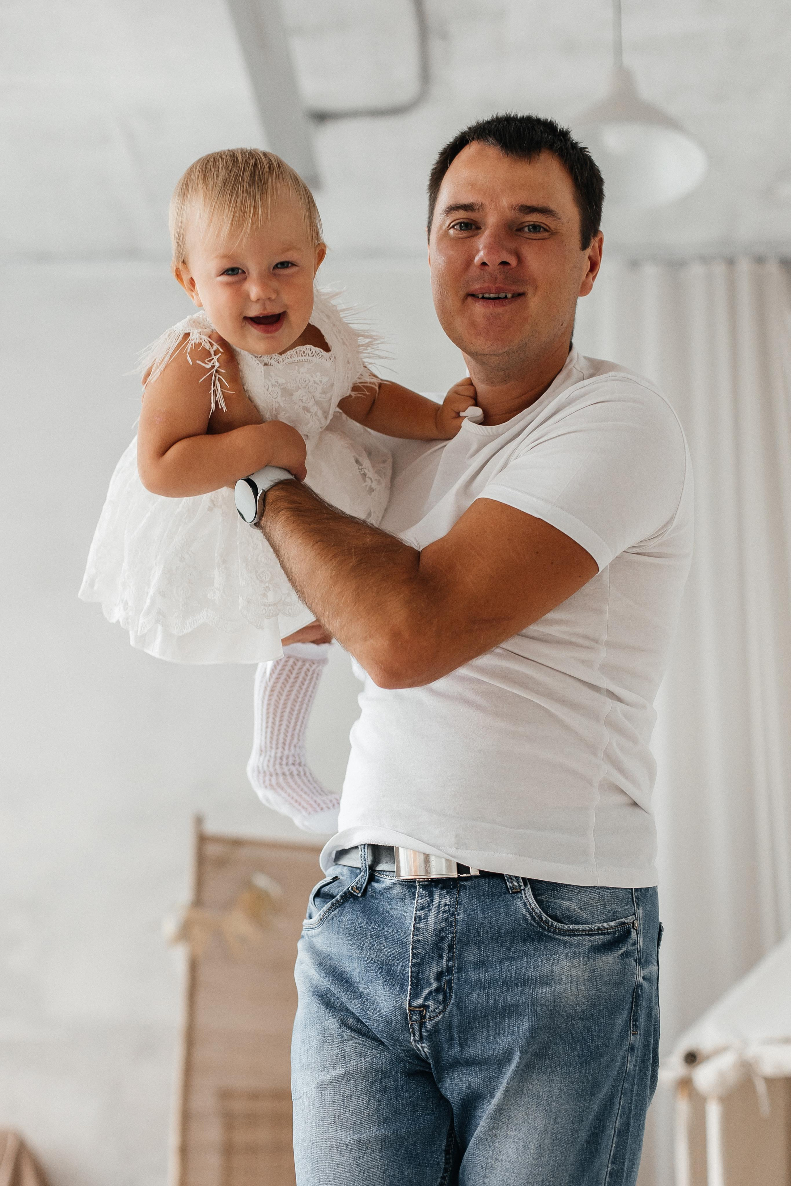 Семейная фотосессия (1 годик). Фотограф Авилова Дарья ● Тюмень● Съемка больших семей ●Архив поколений