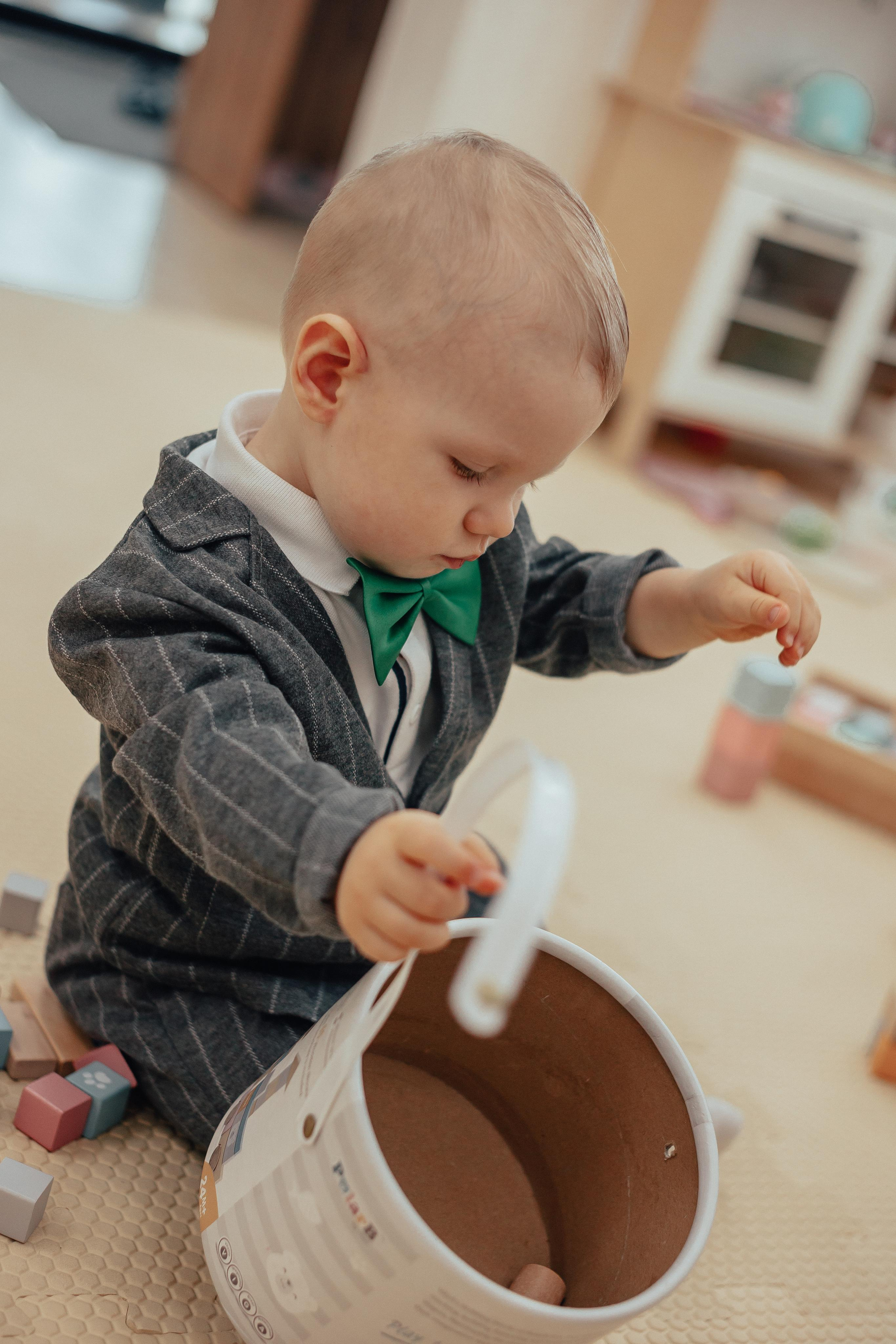 1 год в игровой. Фотограф Авилова Дарья ● Тюмень● Съемка больших семей ●Архив поколений